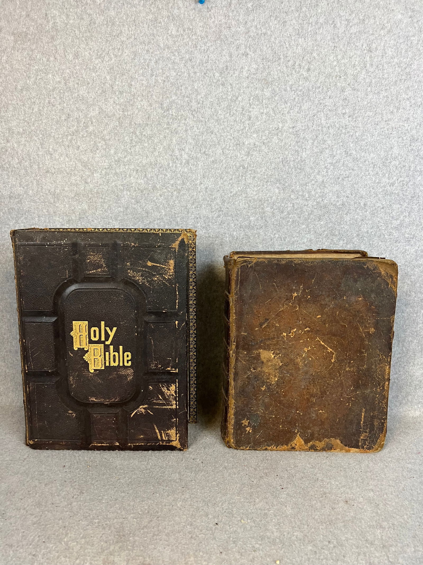 Lot 2 Antique Bibles Incl Wood Family Bible (1 of 17)