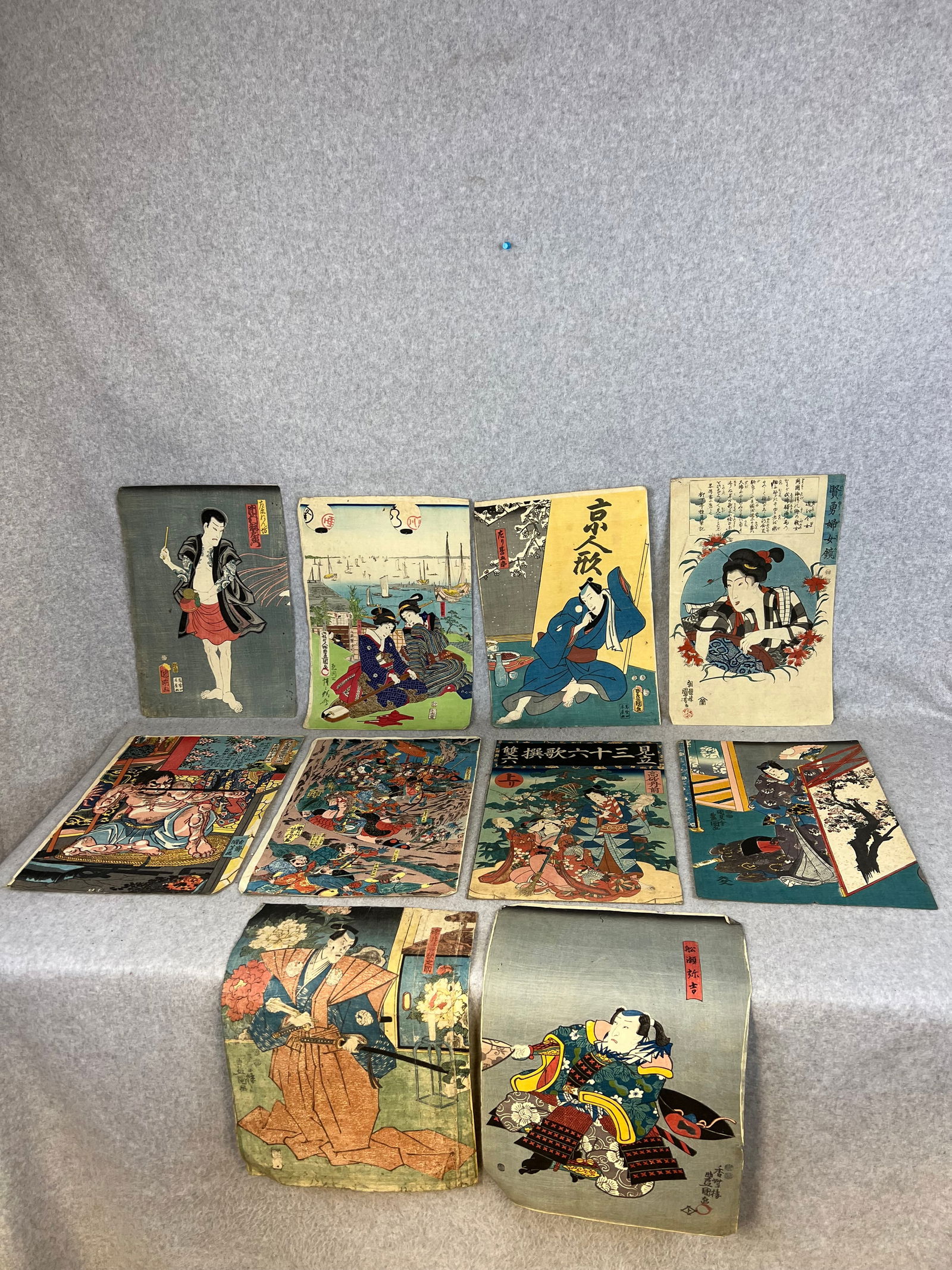 Lot 10 Meiji Period Japanese Woodblock Prints (1 of 11)