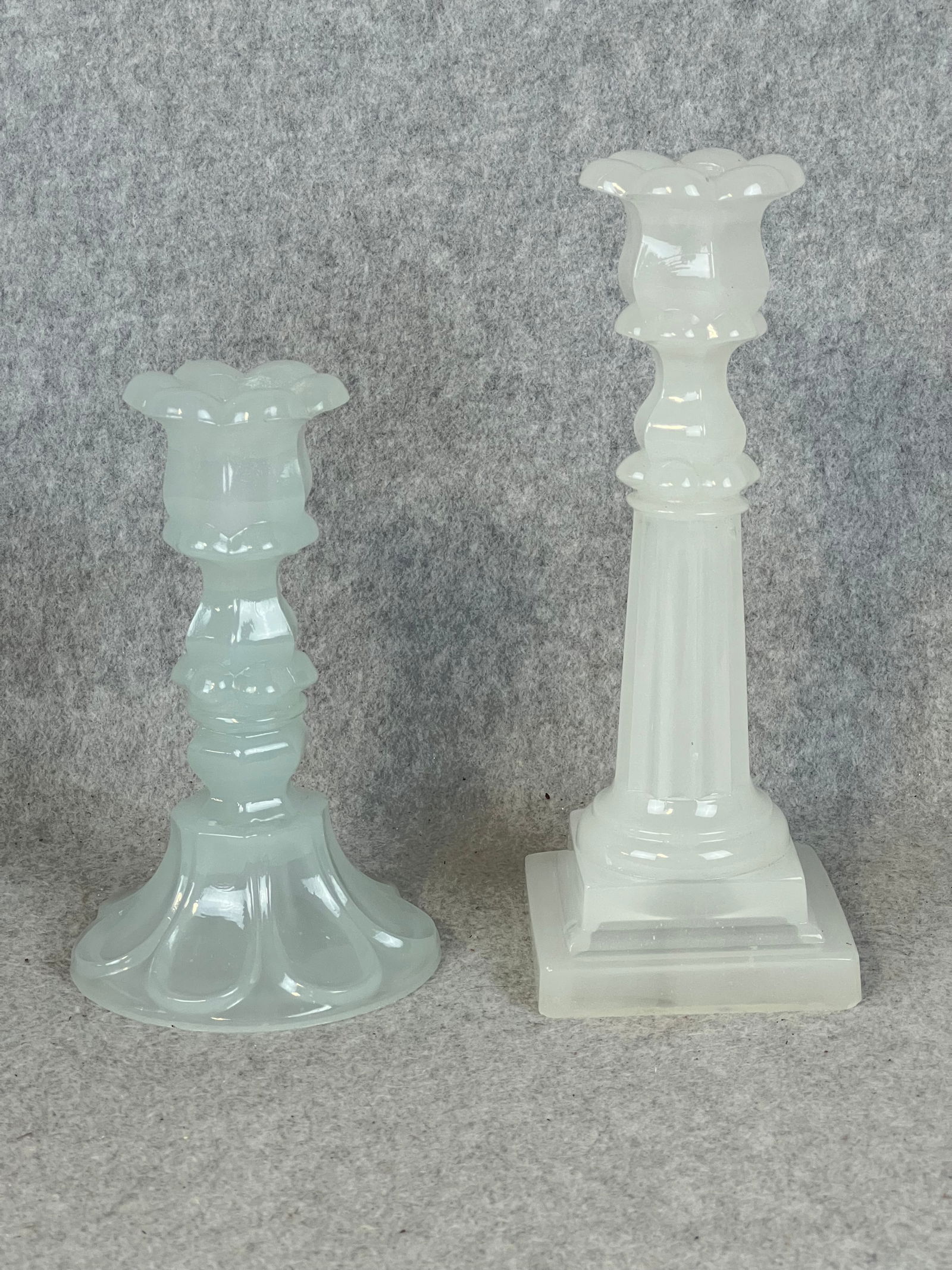 Lot Of 2 Boston And Sandwich Clambroth Candlesticks (1 of 5)