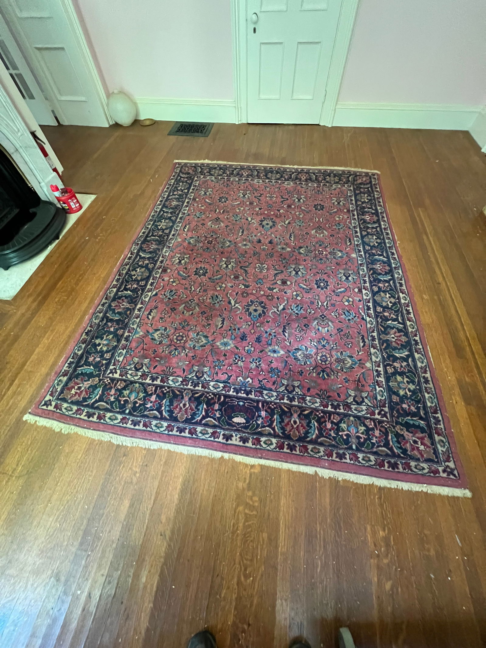 Sarouk Oriental Rug (1 of 11)