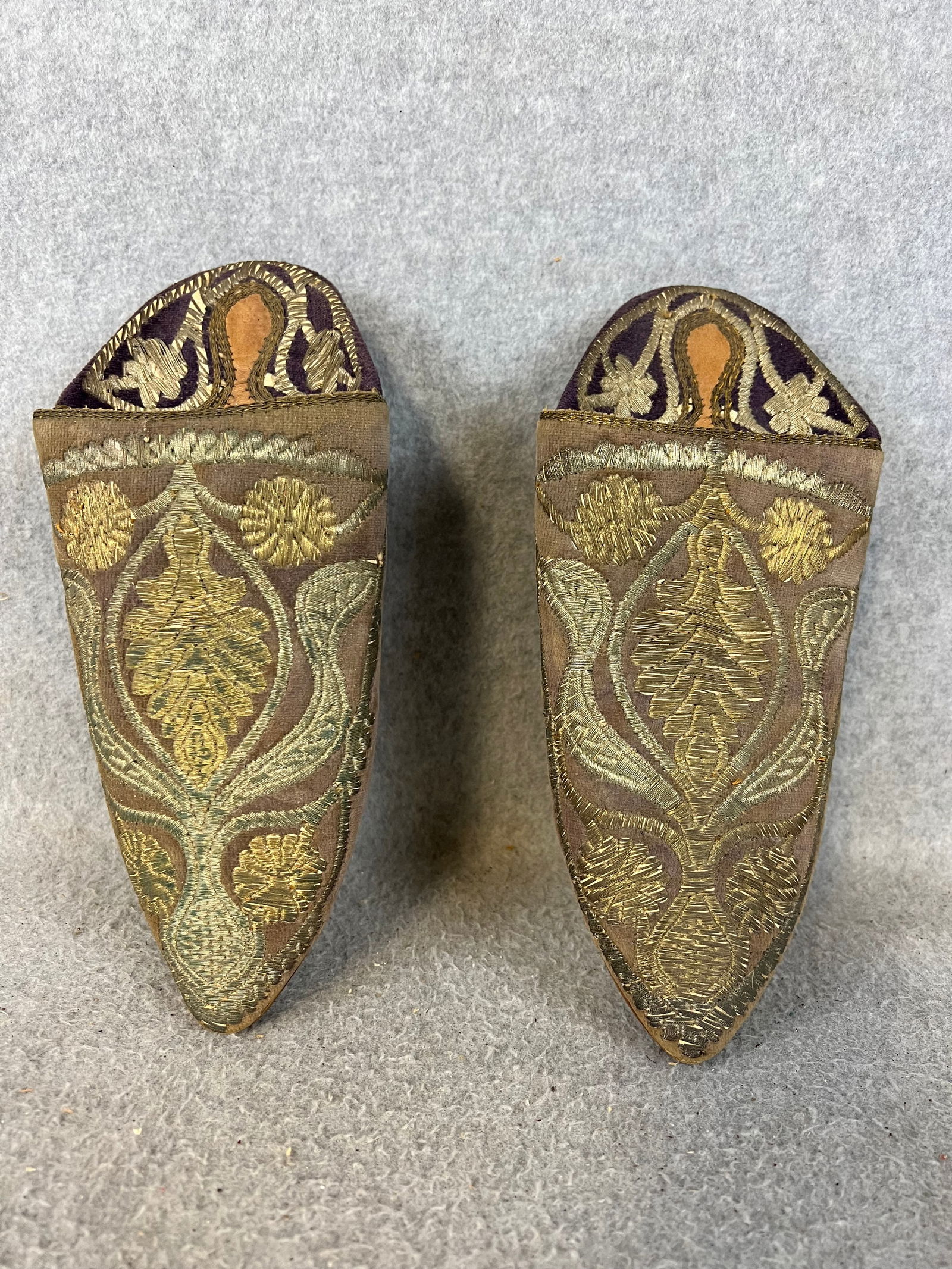 Pair Victorian Embroidered Slippers                            Antique (1 of 5)