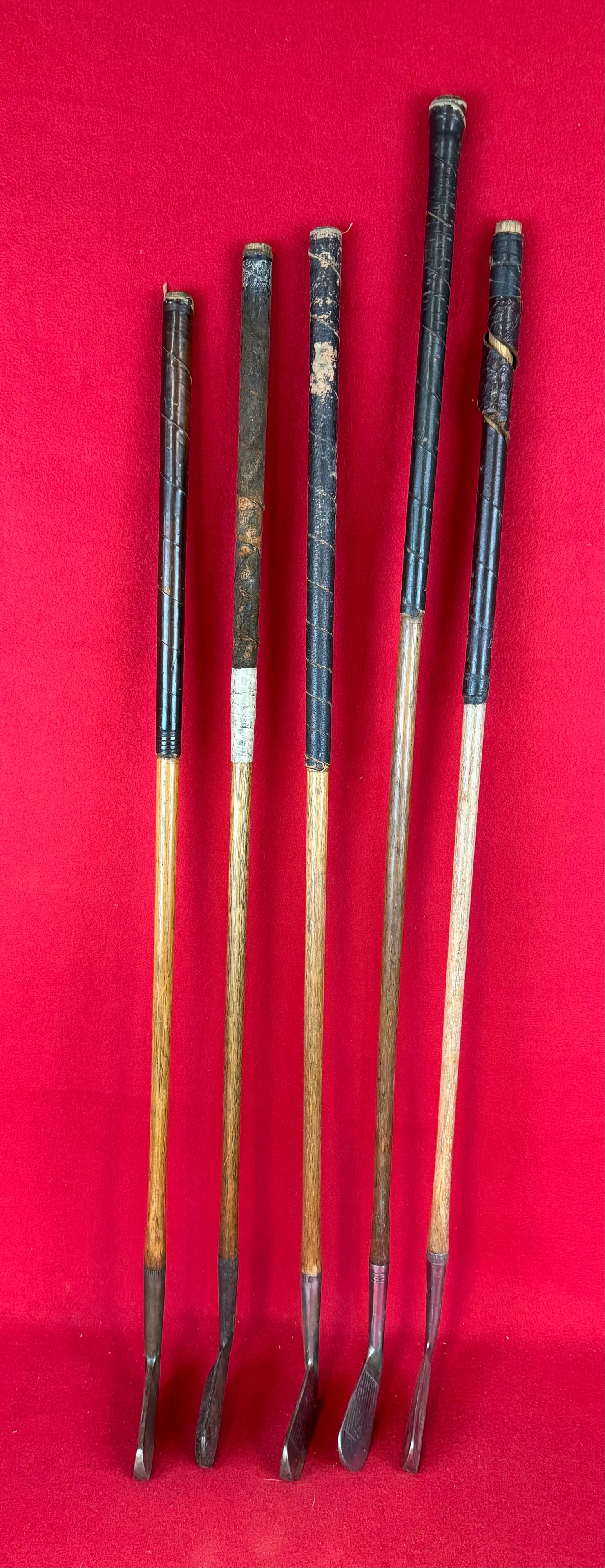 Lot 5 Antique Hickory Shaft Putters: Lot of five antique hickory shaft golf clubs to include; Bonnie B, Everbrite, Abercrombie & Fitch Co N.Y., Meadowlark and the Wilsonian. Condition - is as shown.