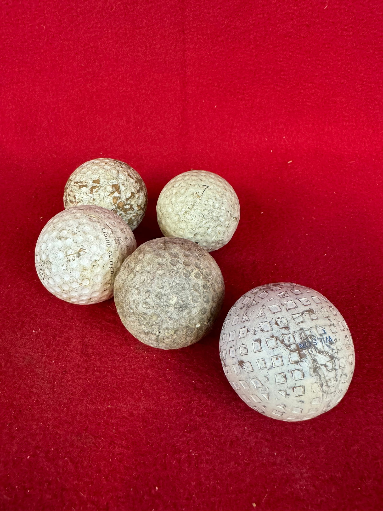 Lot of 5 Vintage Golf Balls: Lot of five vintage golf balls. Condition - is as shown.