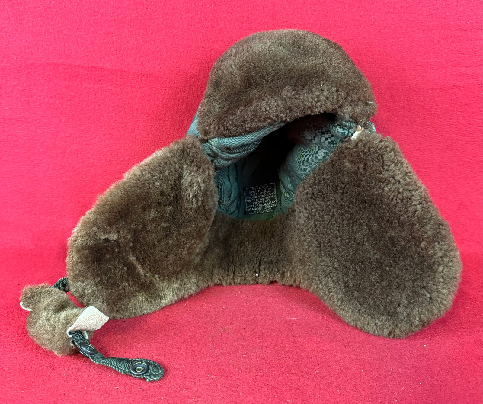 WW2 US Type B-9 Pilots Fleece Cap: World War Two United States type B-9 aviators fleece liner winter cap which is in fine condition.