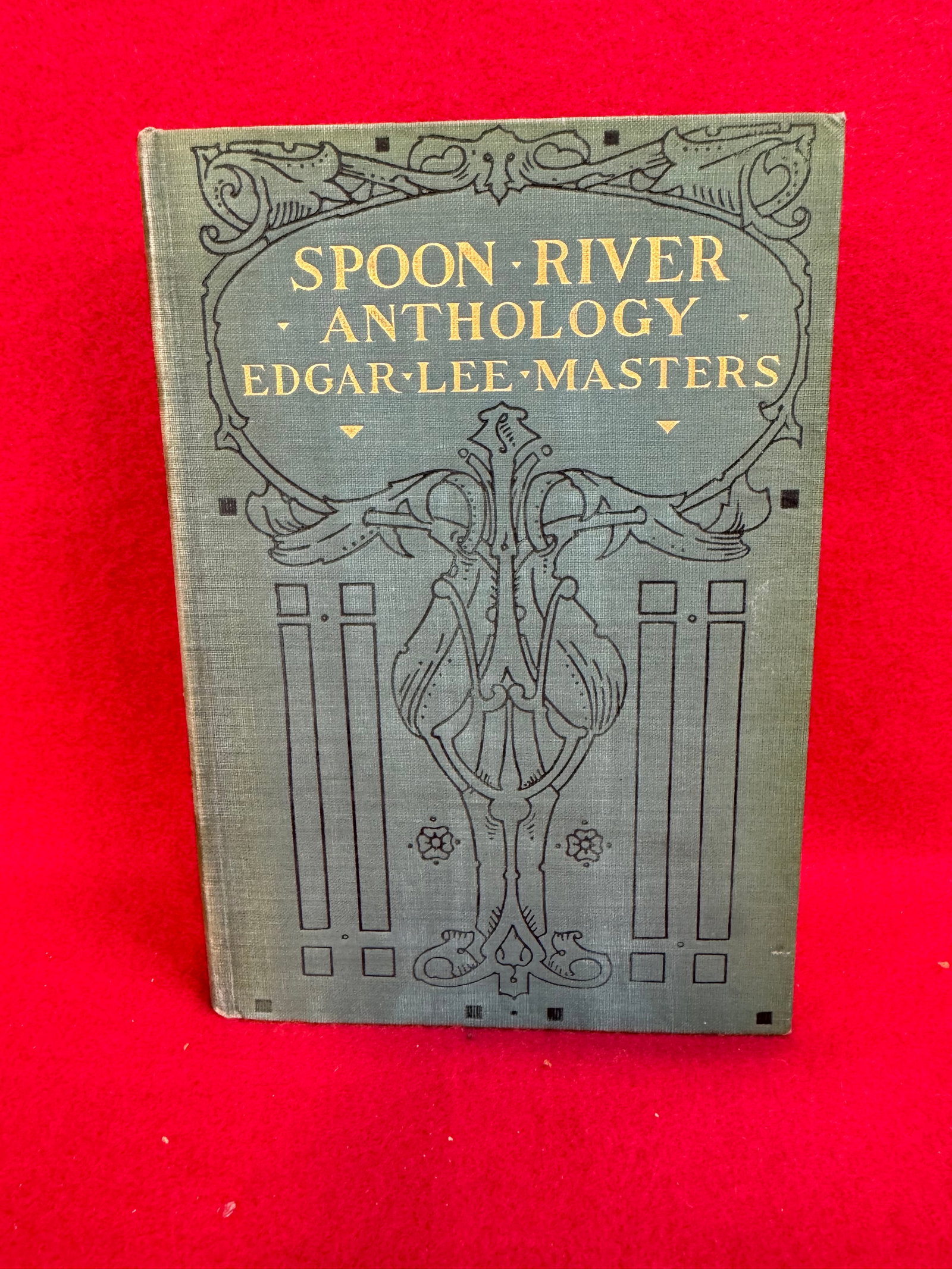 Book- Spoon River Anthology By E. L. Masters 1915: Book - "Spoon River Anthology" by Edgar Lee Masters" Published by Macmillan published April 1915 reprinted May 1915 and appears to be a first edition second printing. Condition - has some wear and fad