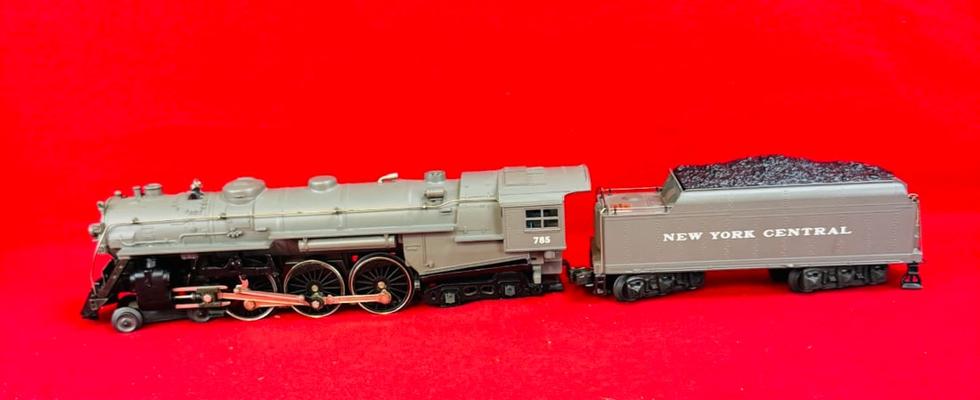 Lionel 6-18002 NY Central #785 Engine & Tender (1 of 16)