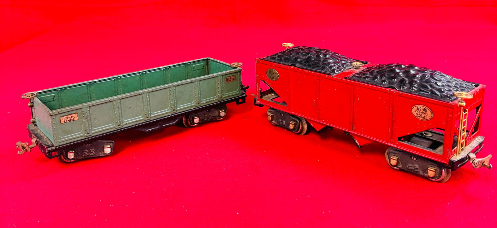 Lot: 2 Lionel Pre War Cars; No 516 & No 512 (1 of 4)