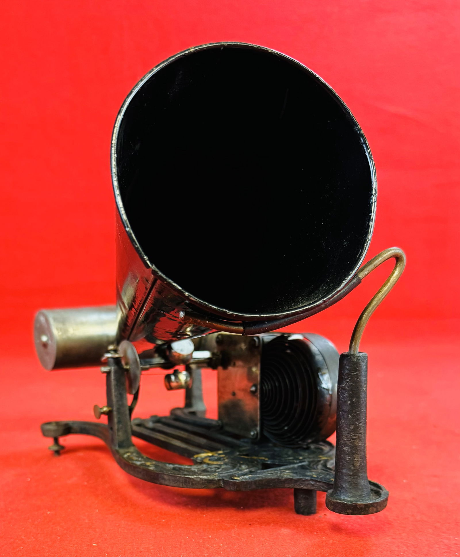 1901-14 The Puck Cylinder Phonograph (1 of 5)