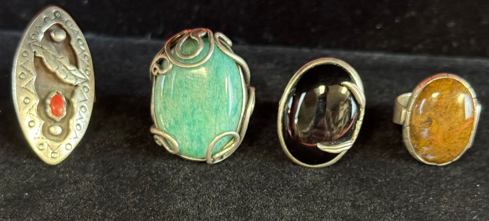 Lot of 4 Sterling Silver Rings (1 of 3)