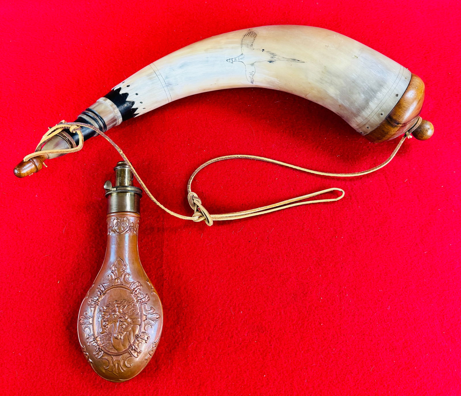 Lot Modern Powder Horn & Repro Sykes Powder Flask (1 of 5)