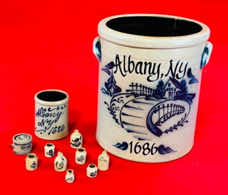 Lot Stoneware Miniatures