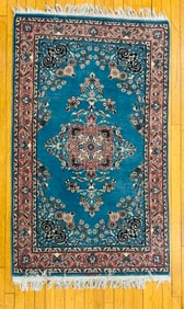 5' By 3' Oriental Carpet