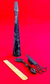 Lot Antique Primitives