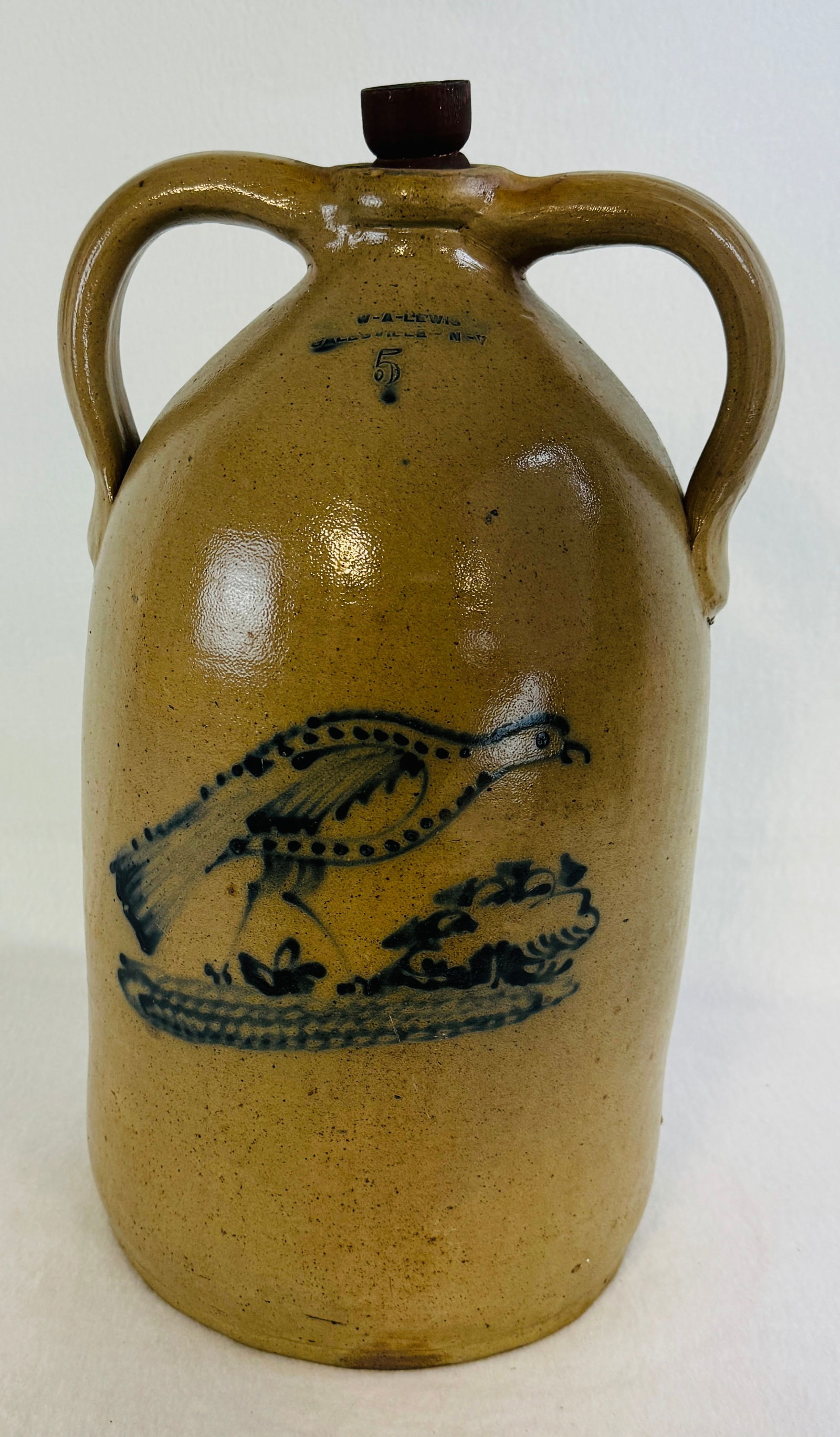 W A Lewis Galesville NY Double Handled Jug (1 of 10)