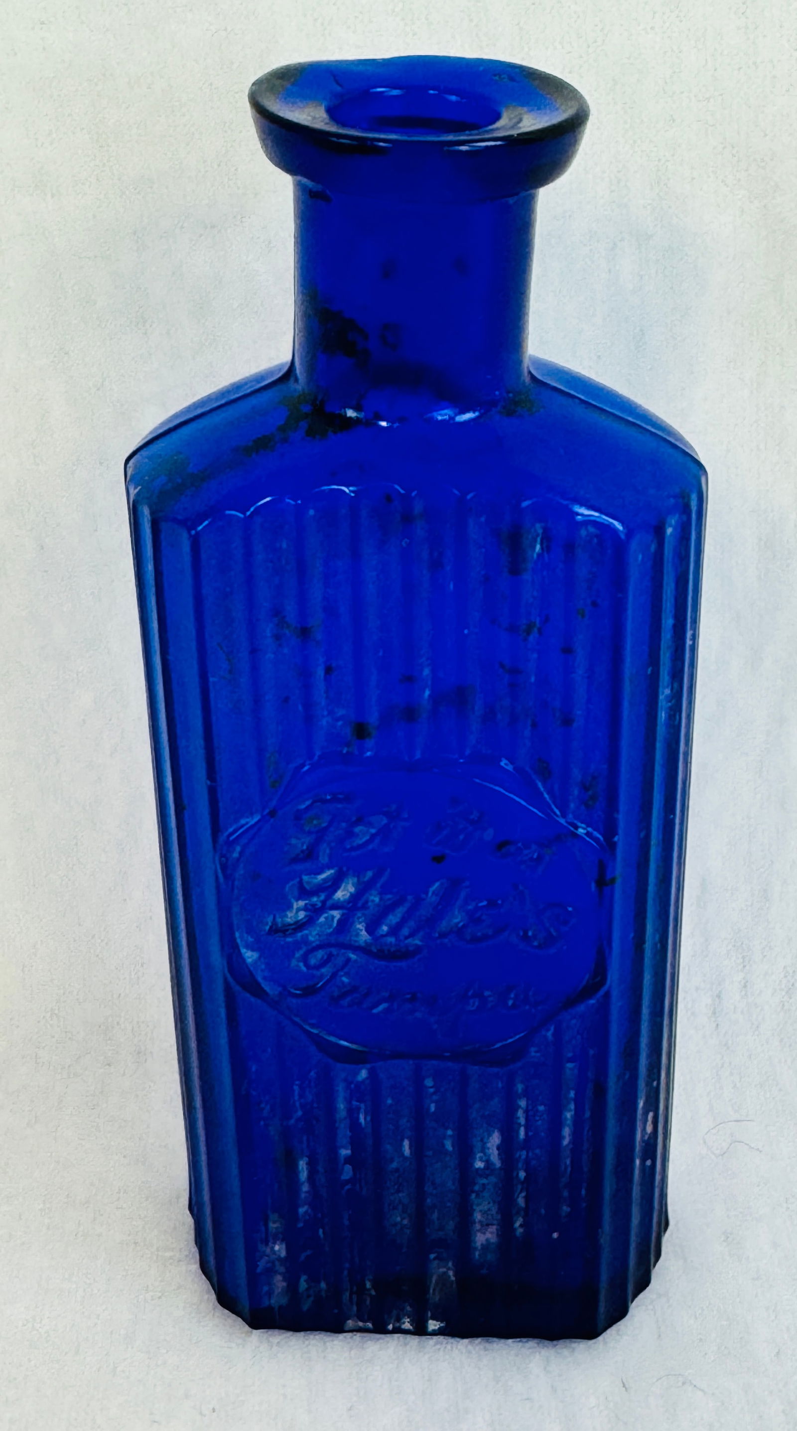 KR-47 Hale's Tampa Cobalt Poison Bottle (1 of 7)