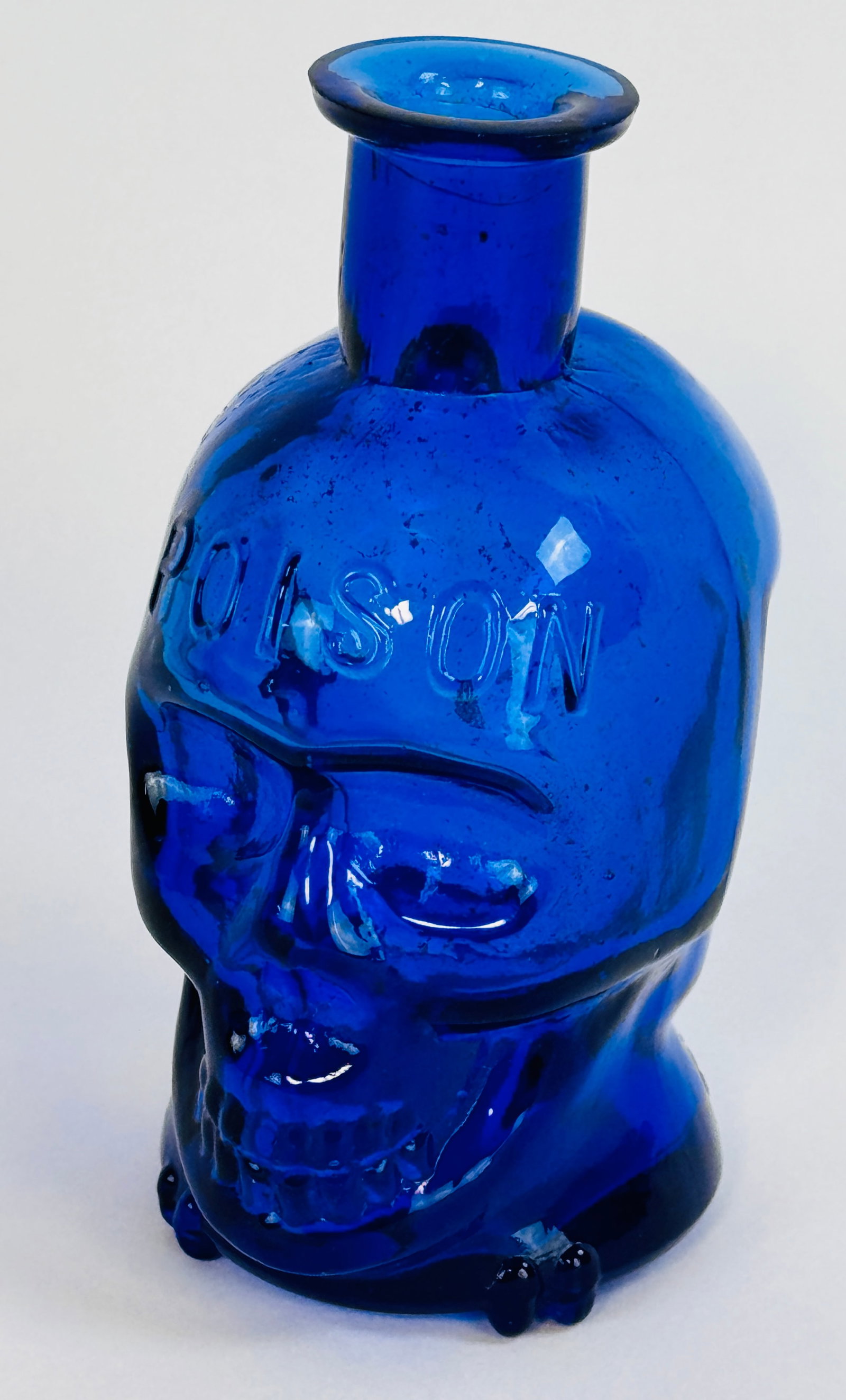 KU-10 Cobalt Figural Skull Poison 4 1/8" (1 of 8)