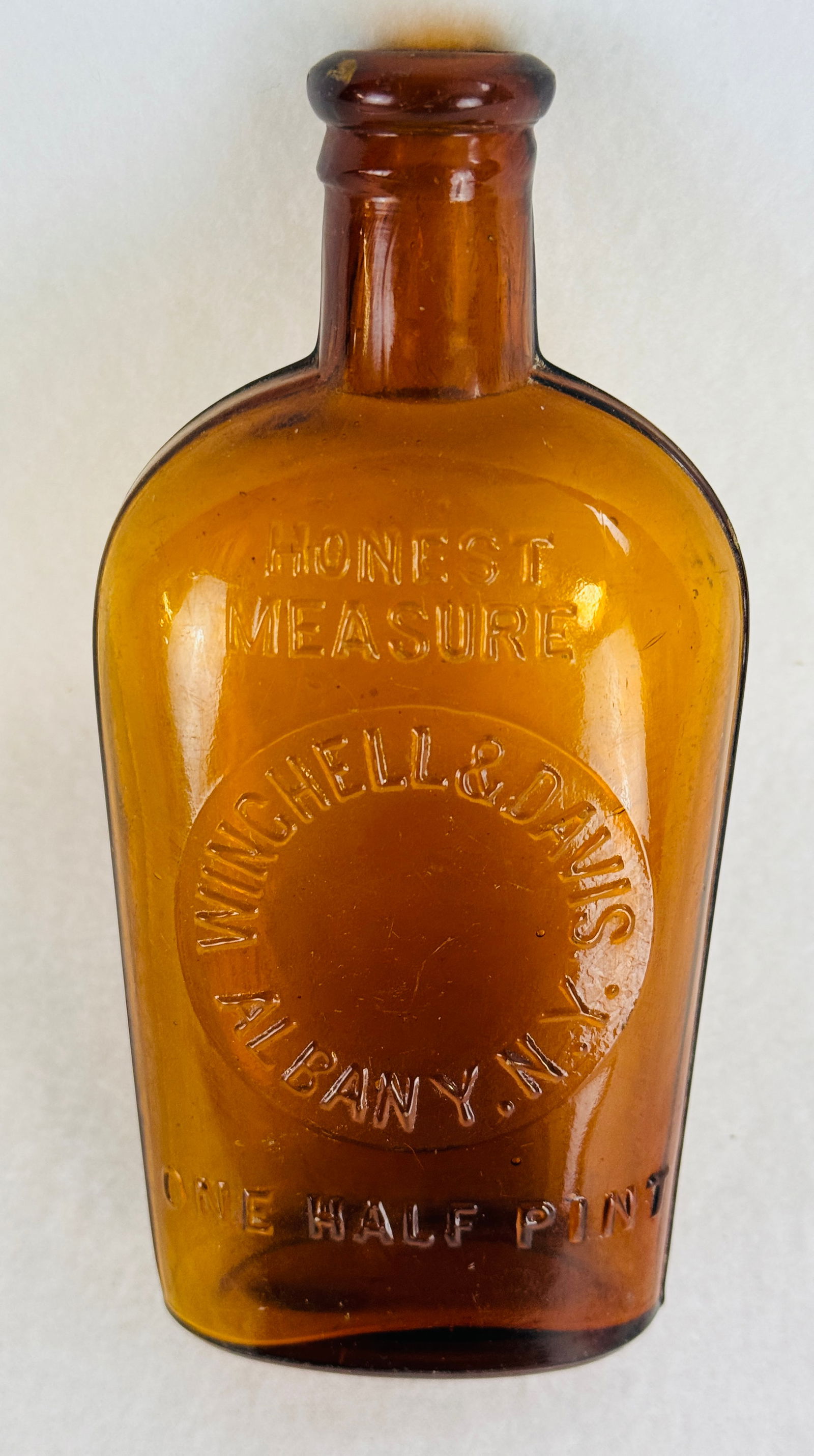 Winchell & Davis Albany Amber Strap Sided Flask (1 of 7)