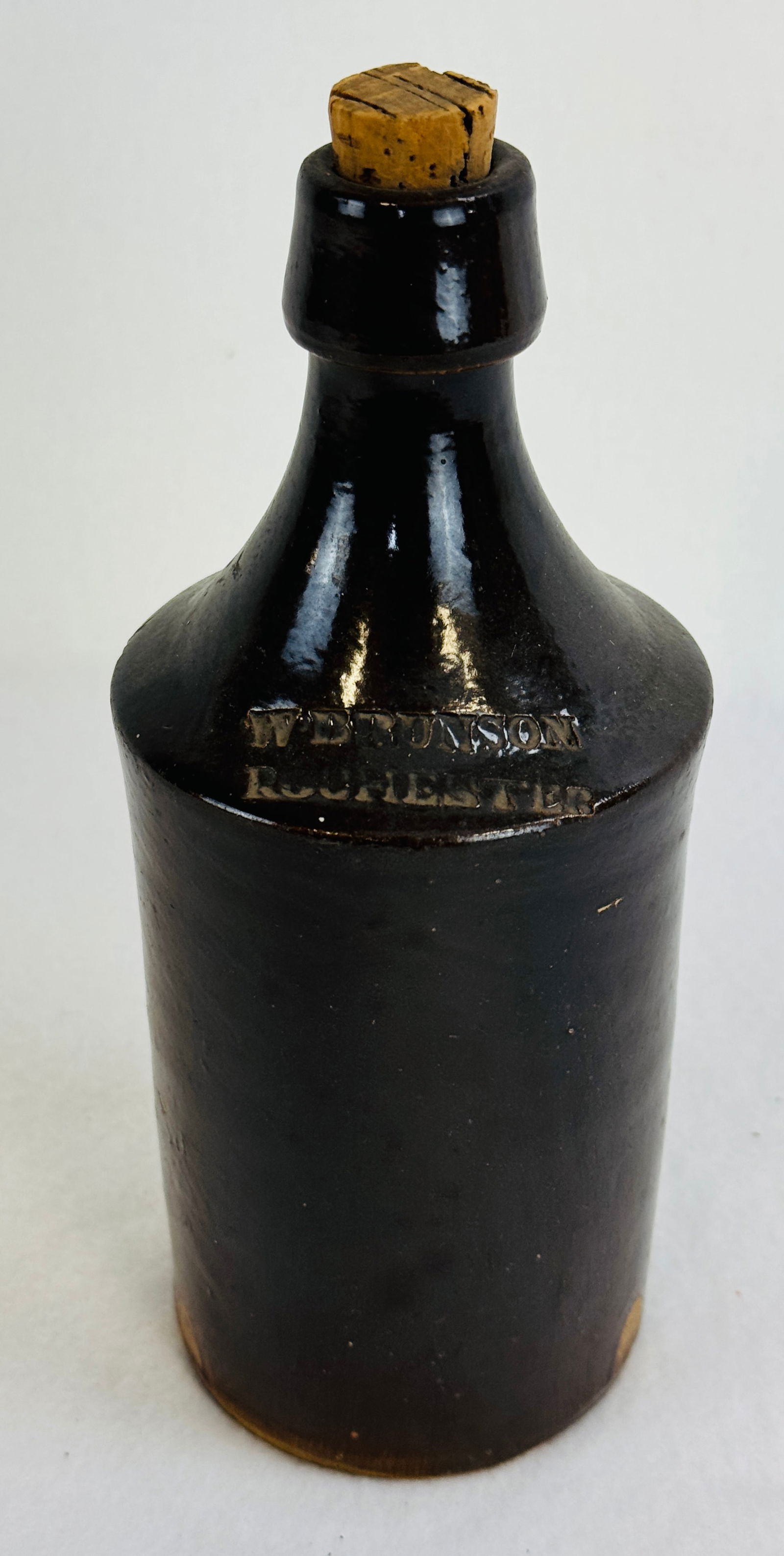 8 1/2" W Brunson Rochester Stoneware Bottle (1 of 8)