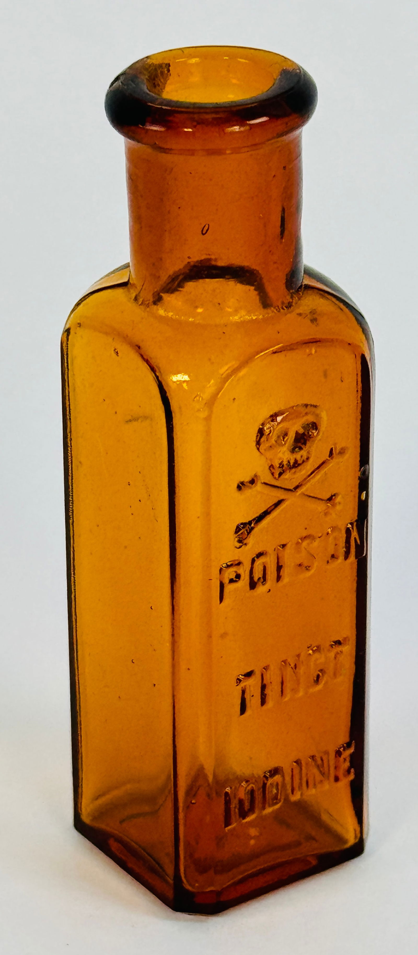 KS-12 Amber Tinct Iodine w Skull & Crossbones (1 of 8)