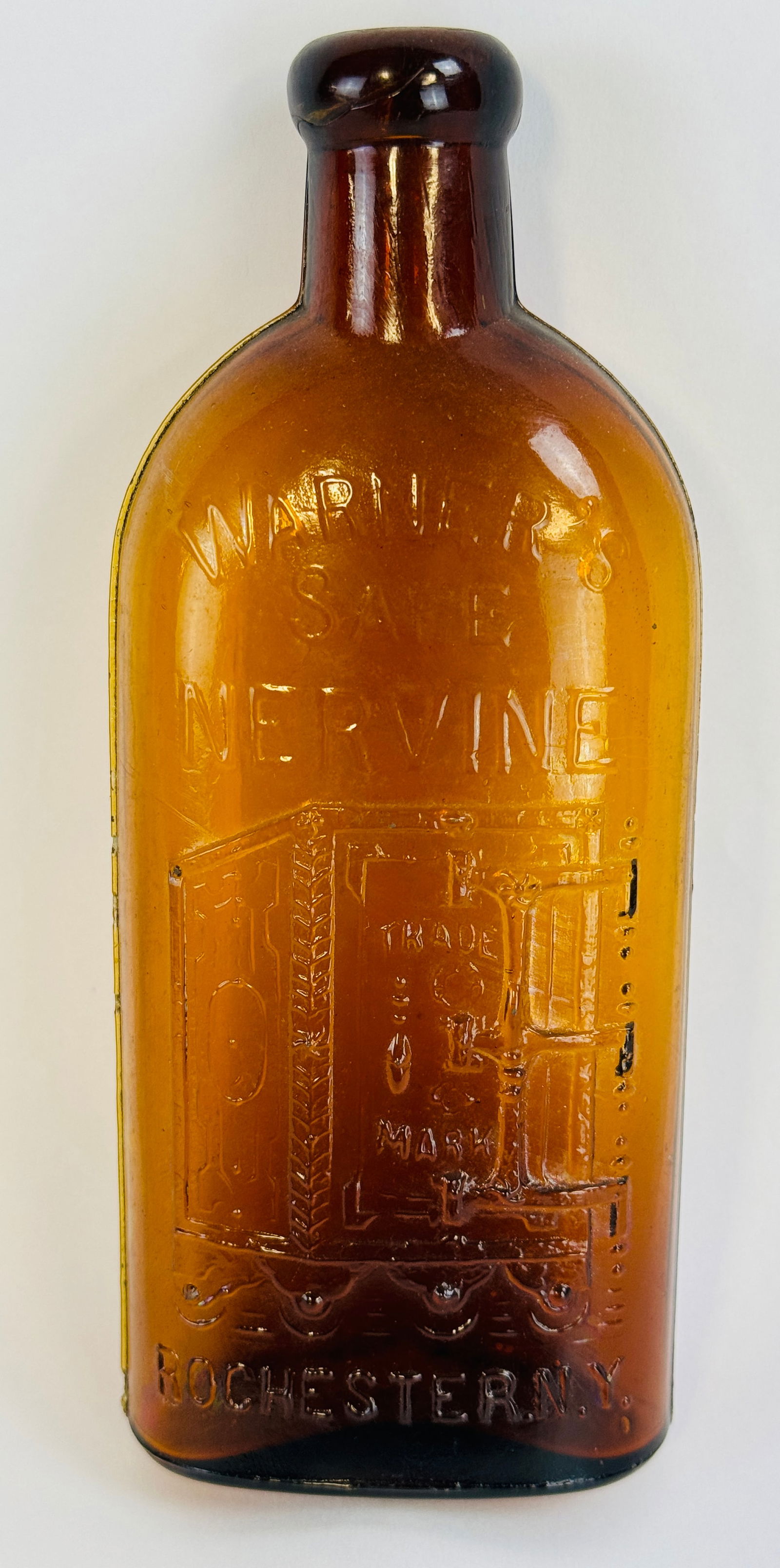 7 1/4" Warner's Safe Nevine Rochester N.Y. (1 of 7)