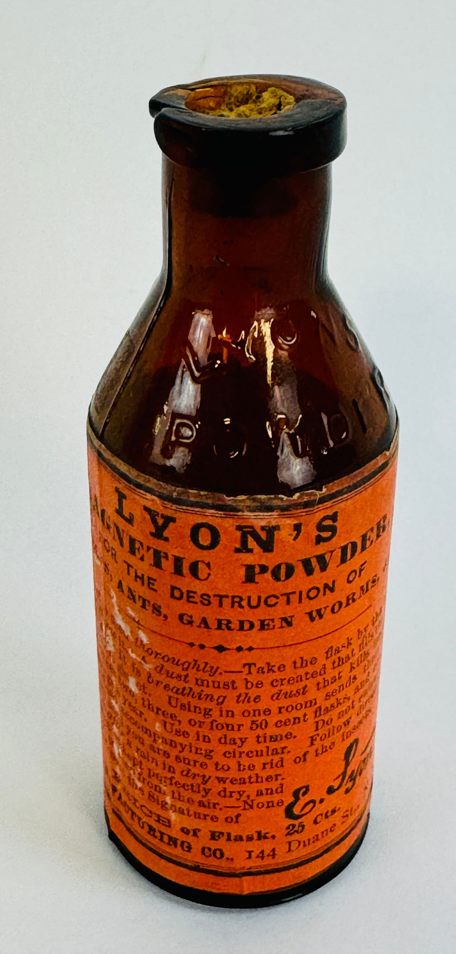 KX-1 Lyon's Magnetic Powder w Original Label (1 of 6)