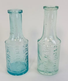 Lot 2 Aquamarine Insect Powder Bottles