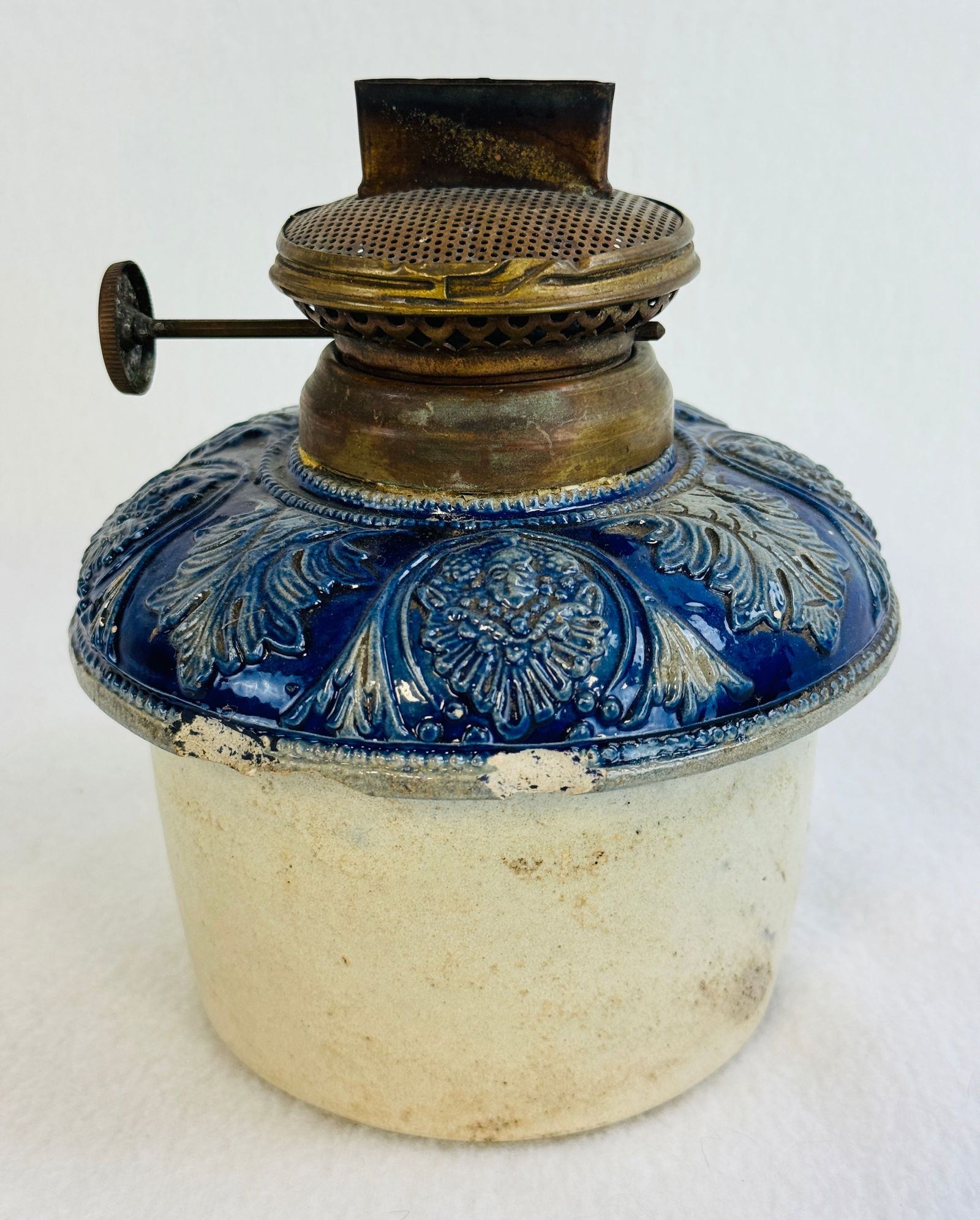 Blue & White Molded Stoneware Kerosene Lamp Font w Burner (1 of 9)