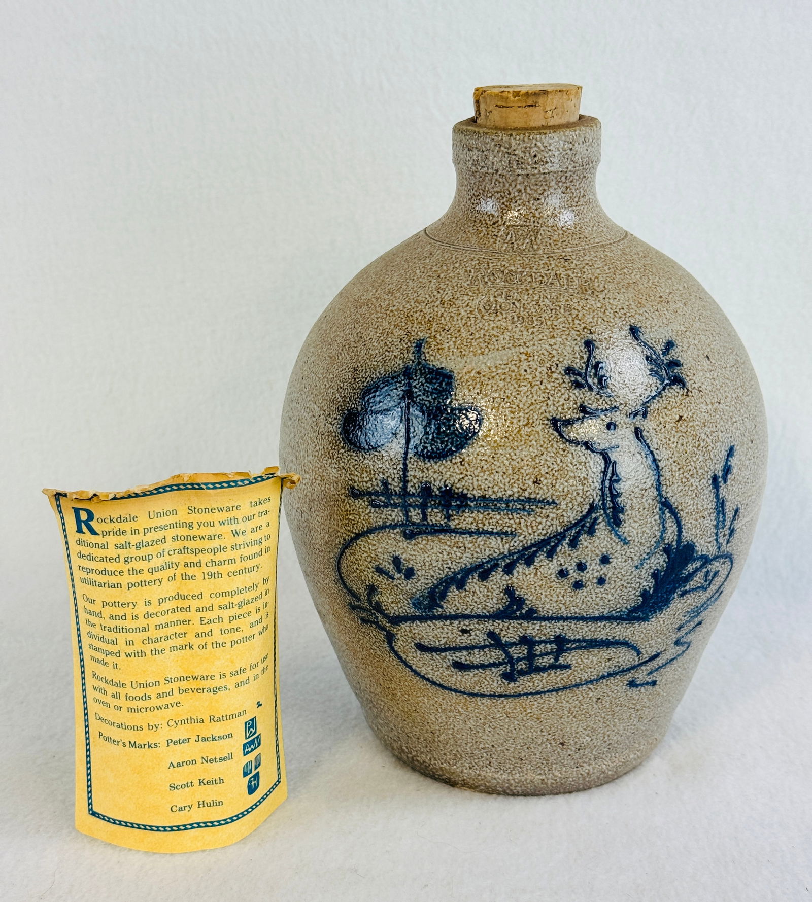 1985 Rockdale Union Stoneware Blue Decorated Jug (1 of 7)