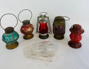 Lot 6 Candy Containers - Lanterns