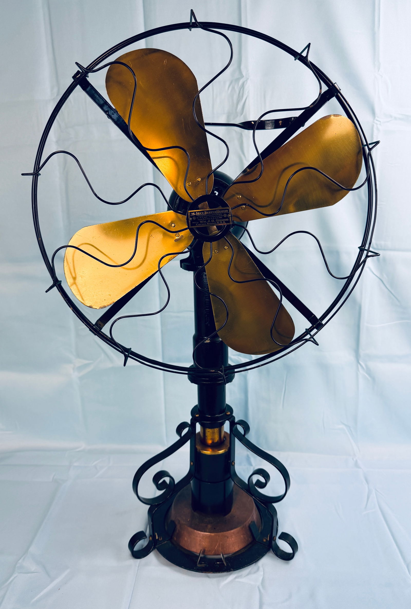 Scarce Lake Breeze Hot Air Fan (1 of 6)