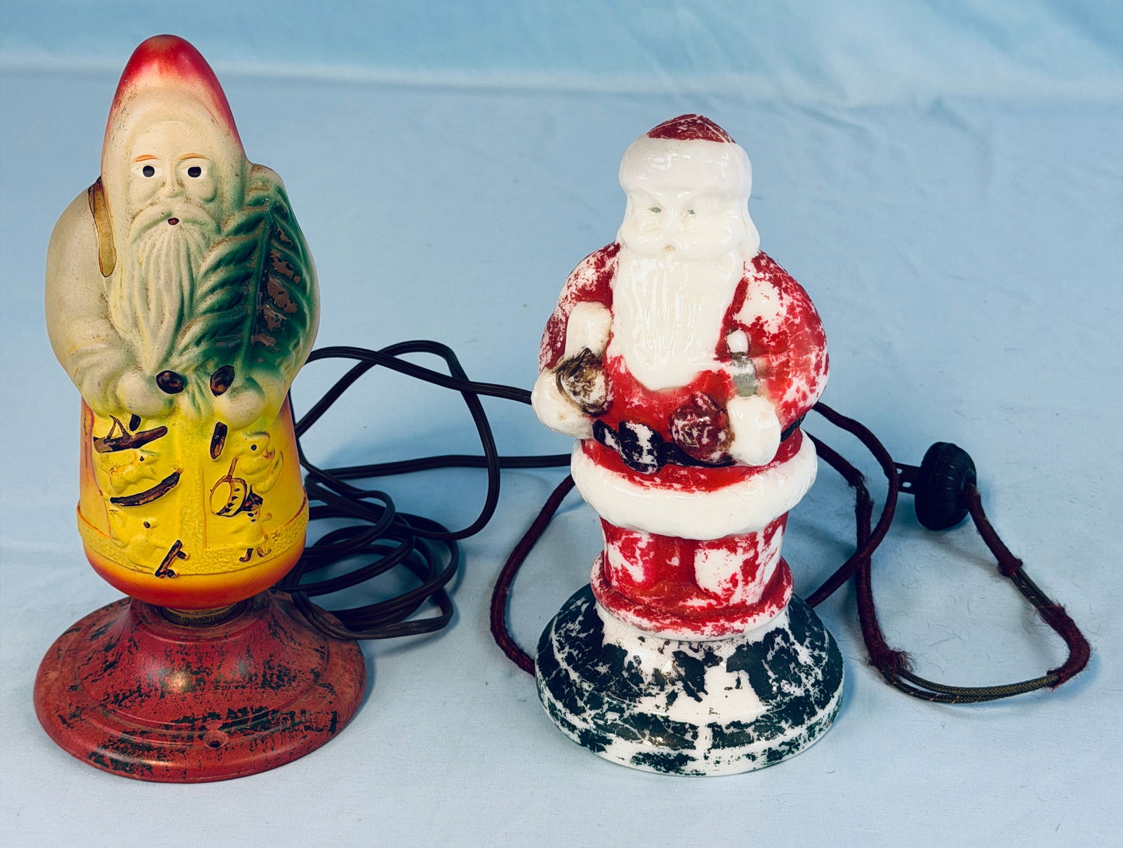 Lot 2 Vintage Figural Santa Claus Bulbs (1 of 4)