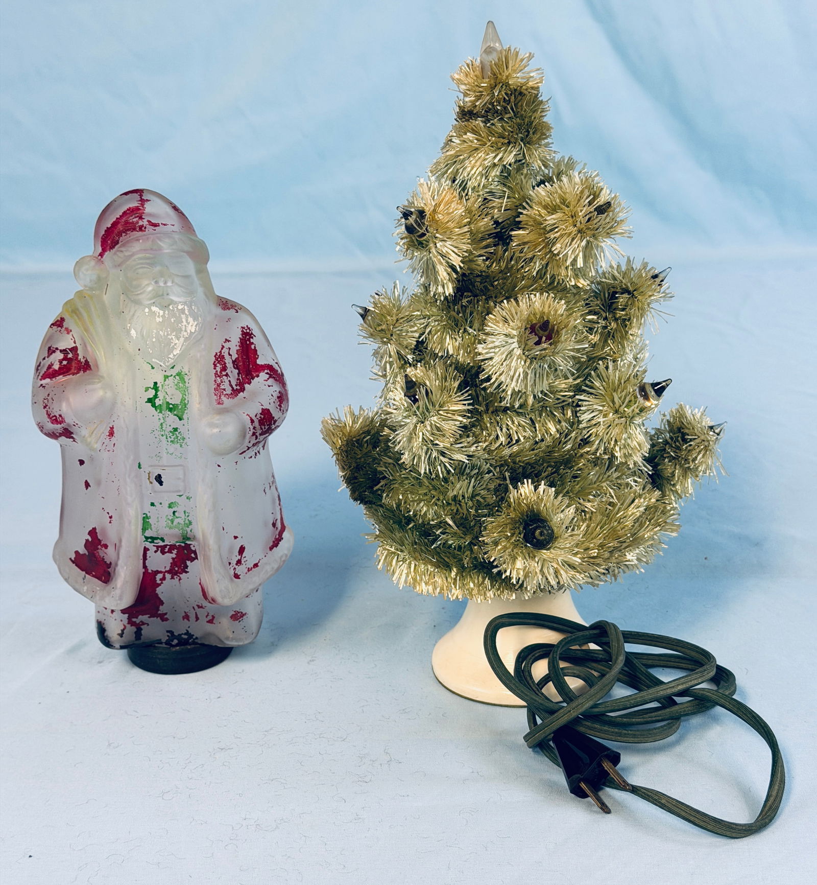 Lot Vintage Glass Santa & Tabletop Christmas Tree (1 of 3)