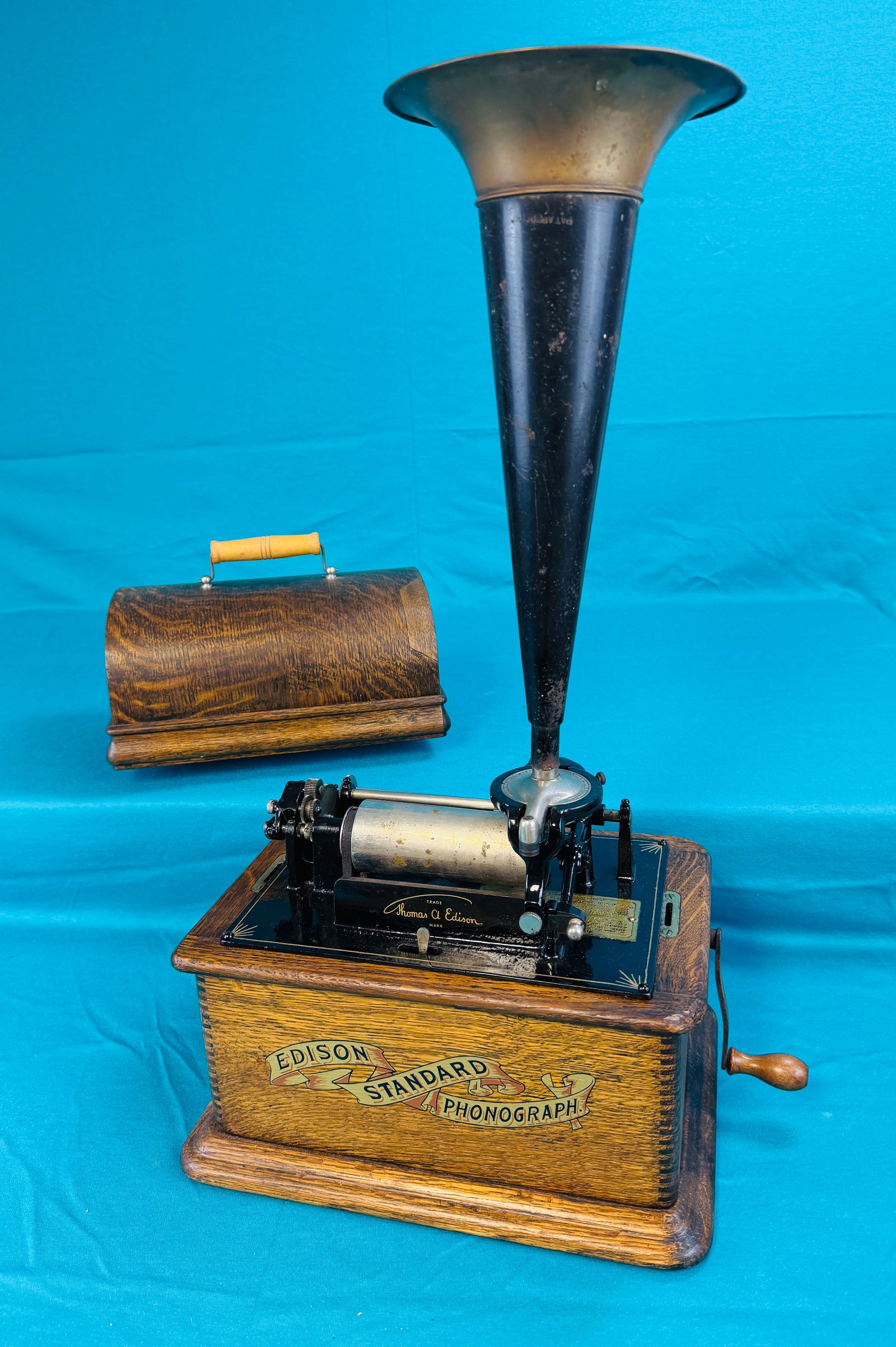 Edison Standard Model E Cylinder Phonograph (1 of 11)
