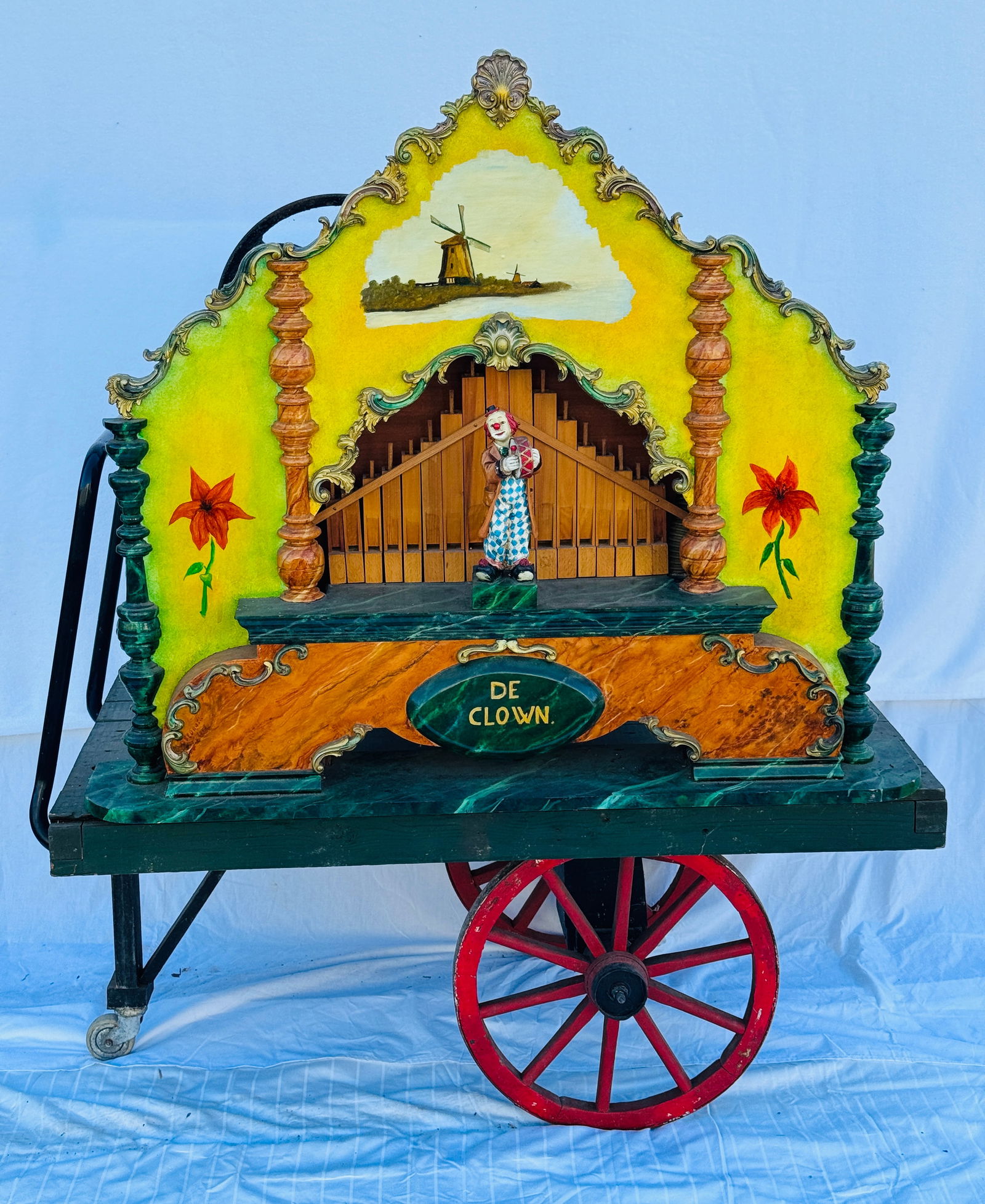 De Clown Crank Organ With Cart (1 of 11)