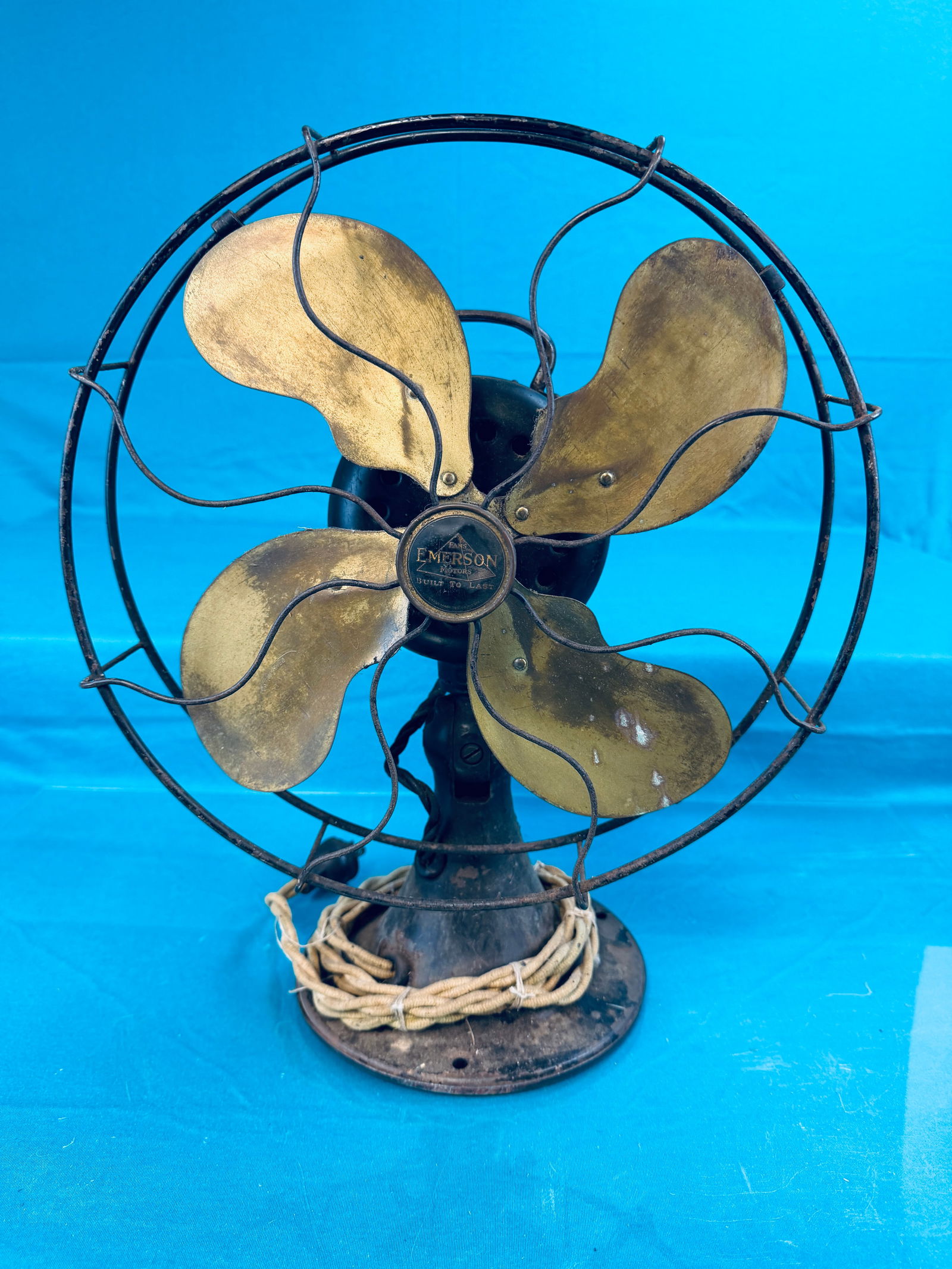 Vintage Emerson Electric Table Fan (1 of 7)