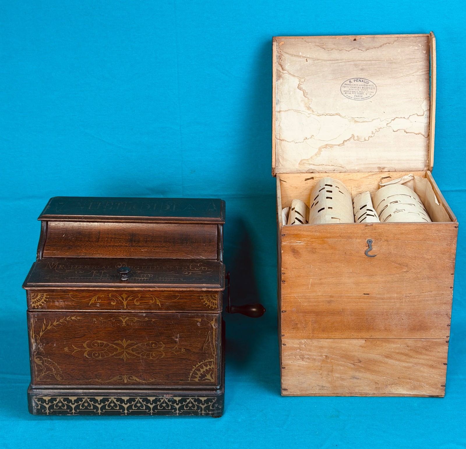 Antique "Melodia" Mechanical Organette Co N.Y. (1 of 11)