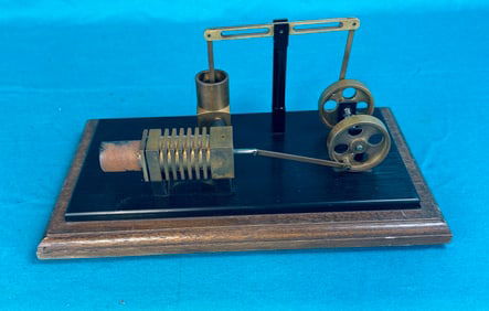 Small Model Hot Air Engine