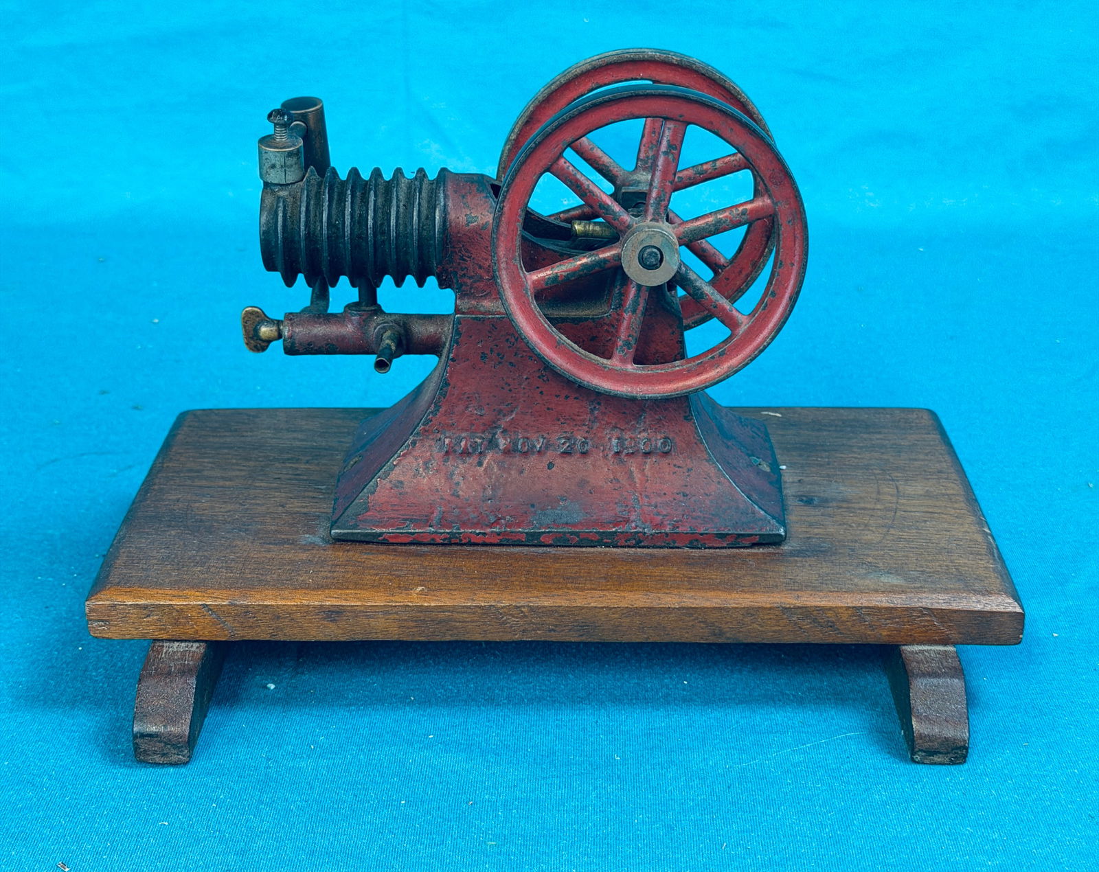 Patent 1900 Model Horizontal Hot Air Engine (1 of 7)