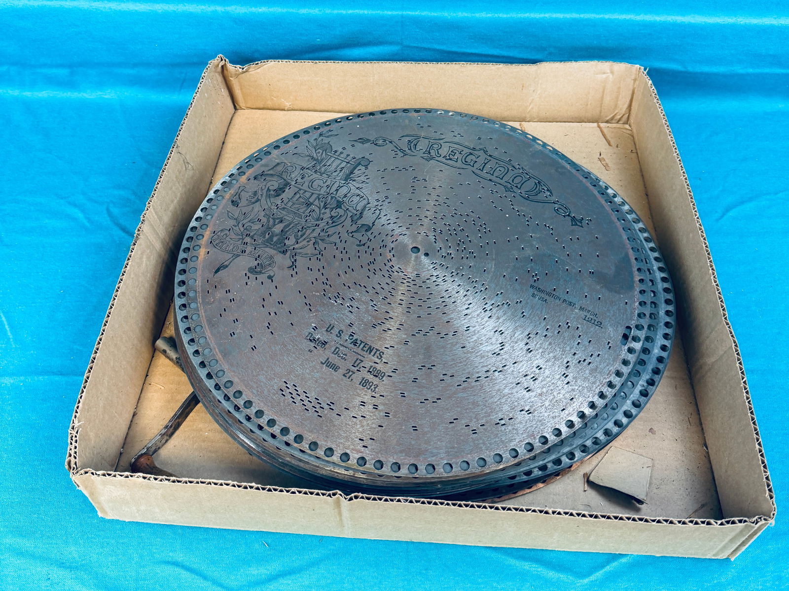 Lot 27 Regina 15 1/2" Metal Music Box Disc's (1 of 4)