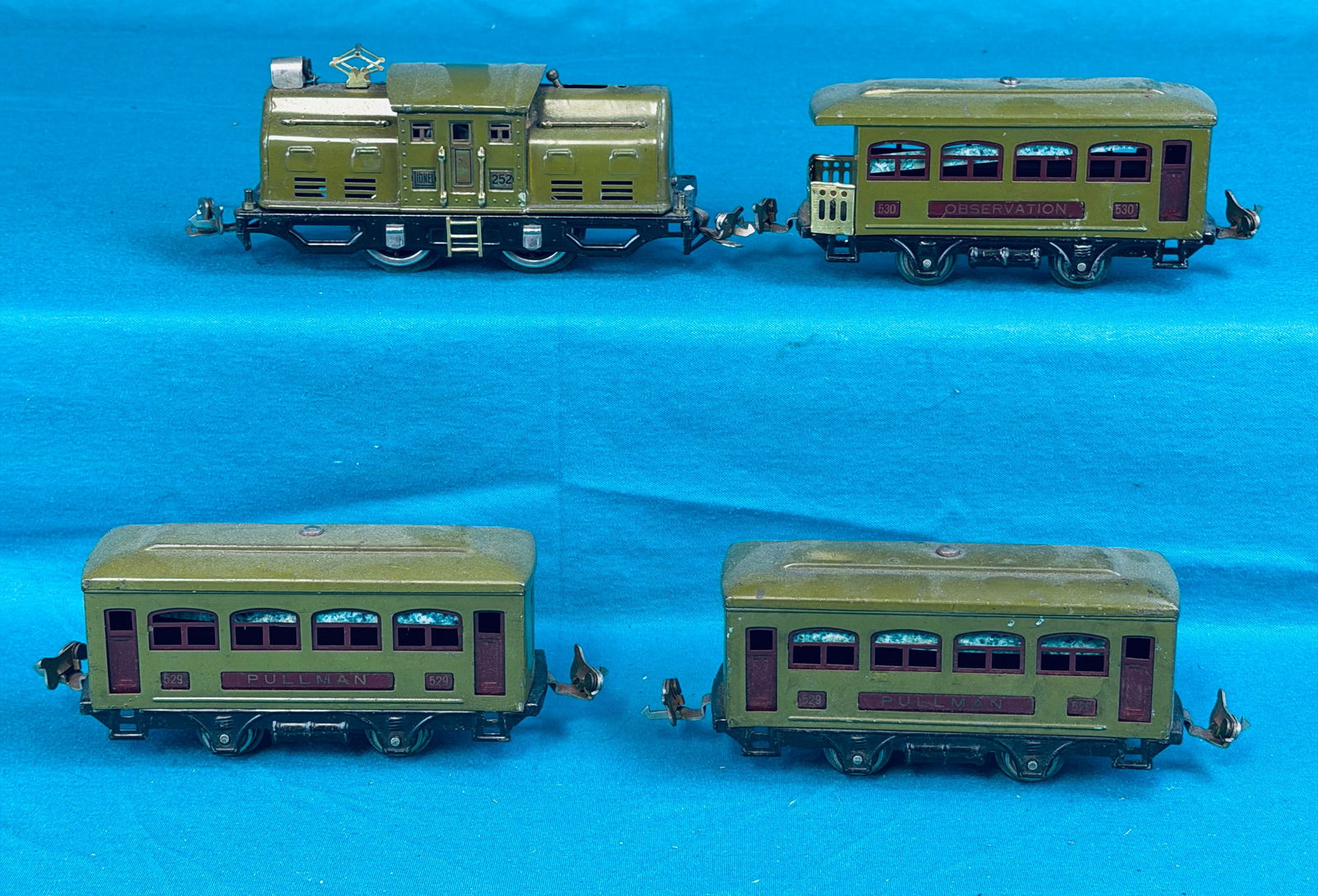 Vintage Lionel O Gauge Train Set w No 252 Locomotive (1 of 5)