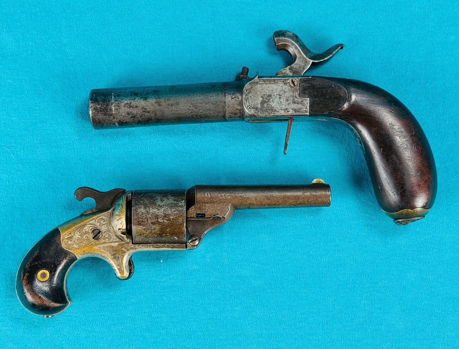 Lot 2 Antique Percussion Revolvers (1 of 12)