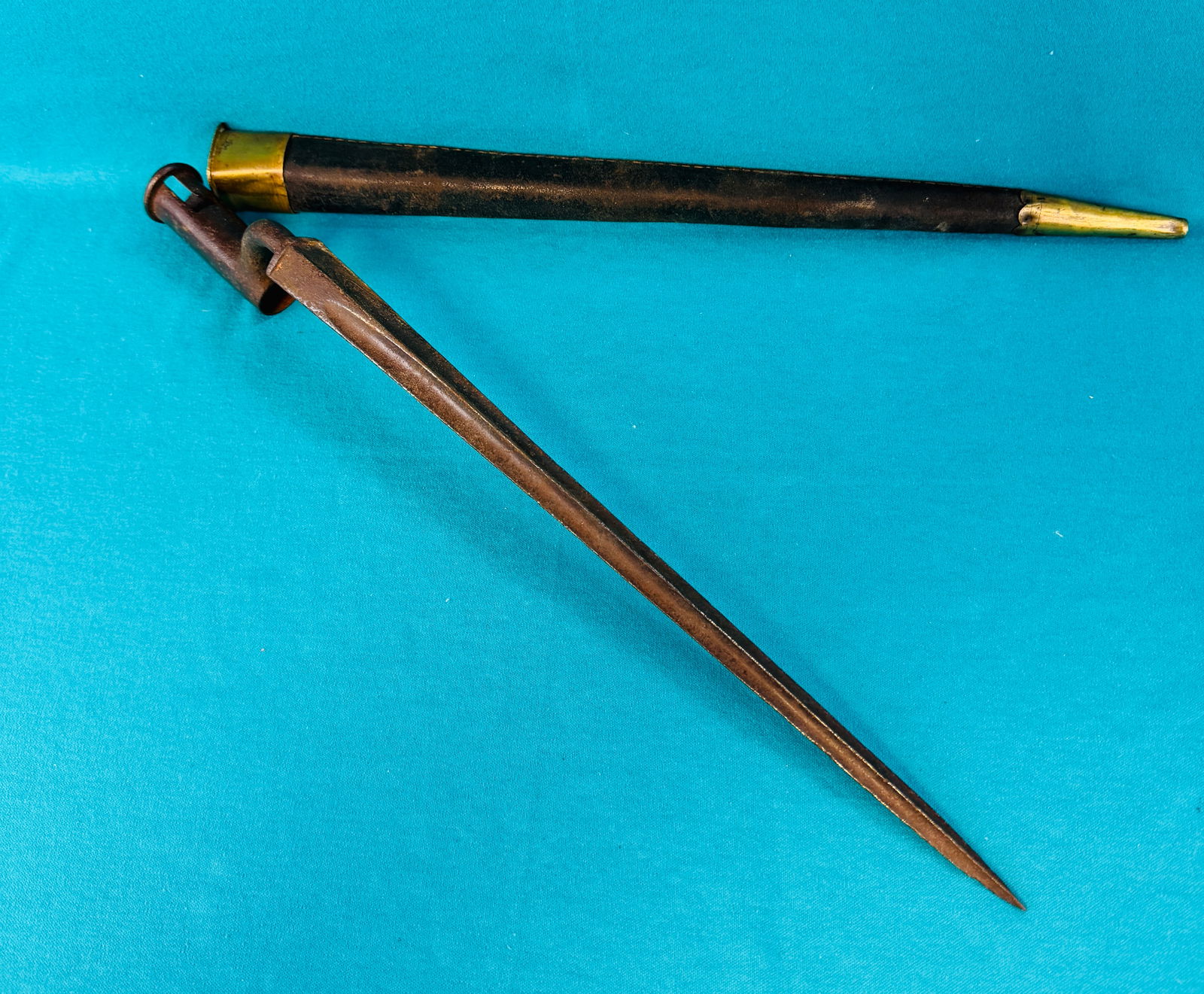 Antique Bayonet with Leather & Brass Scabbard (1 of 10)