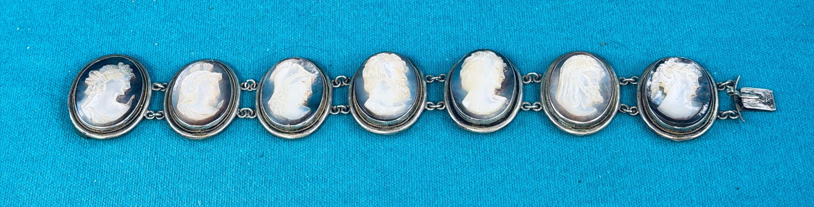 Vintage 800 Silver & Cameo Bracelet (1 of 4)