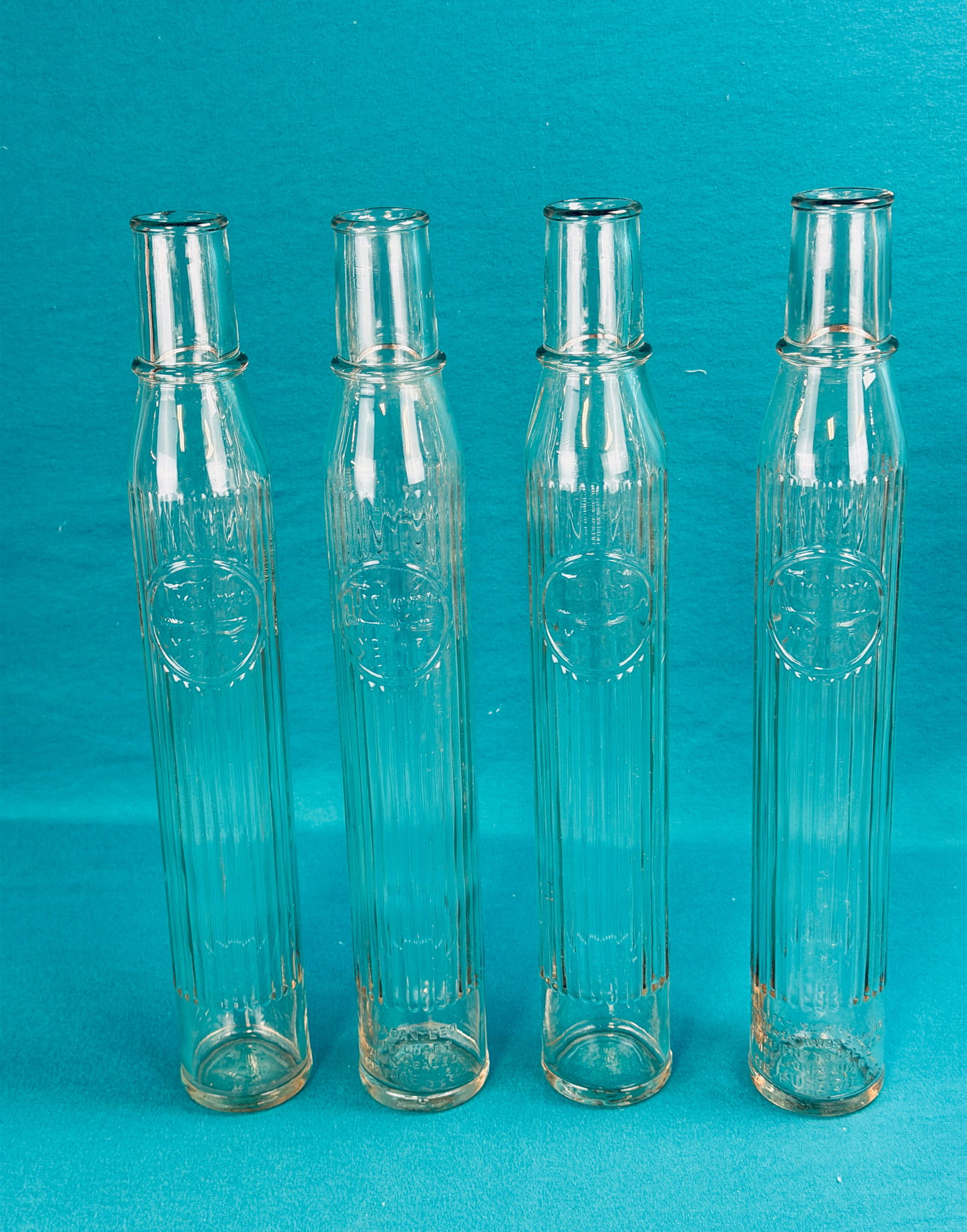 Lot 4 Tiolene Motor Oil Bottles (1 of 3)