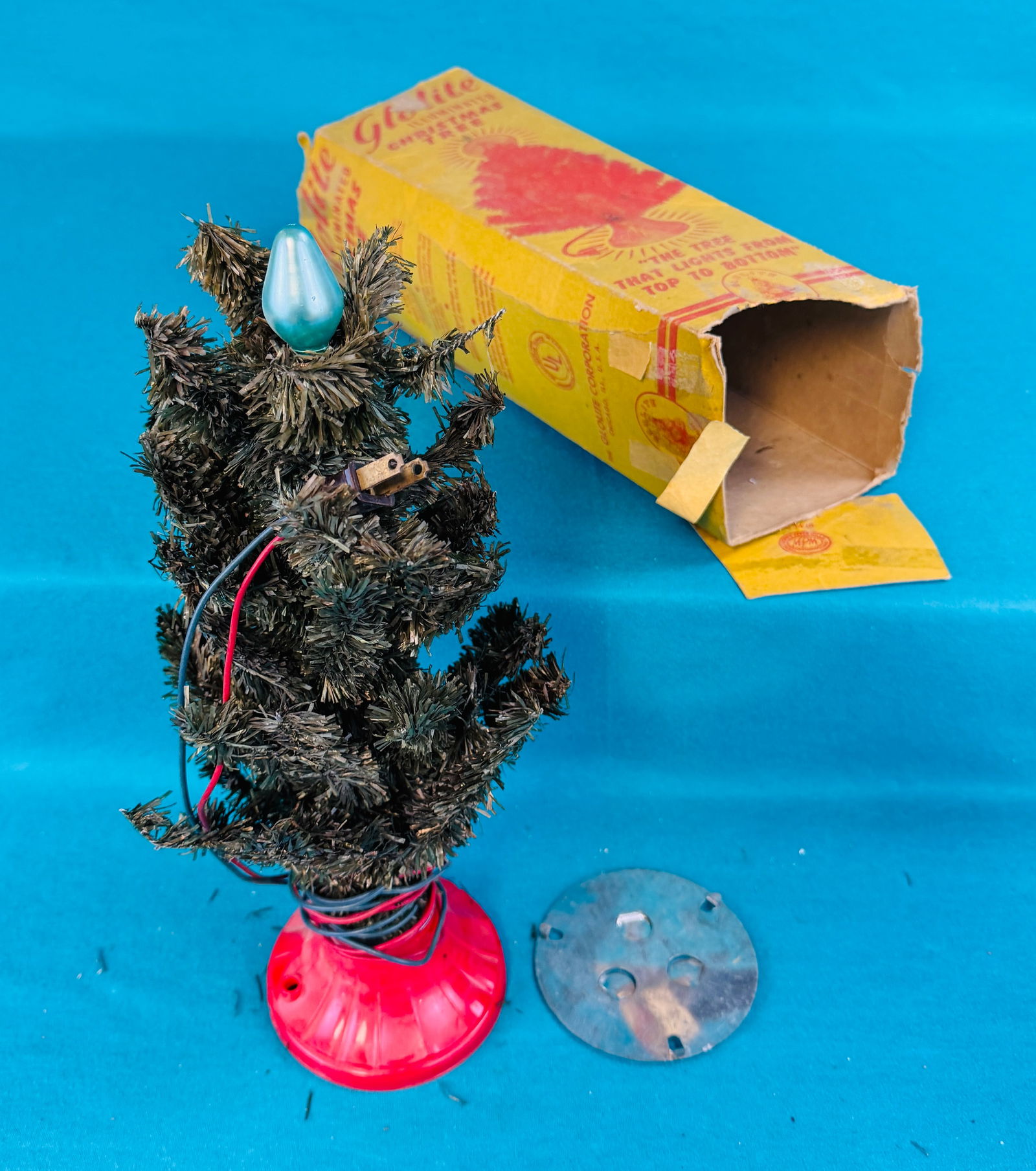 Vintage Glolite Illuminated Christmas Tree w Box (1 of 3)