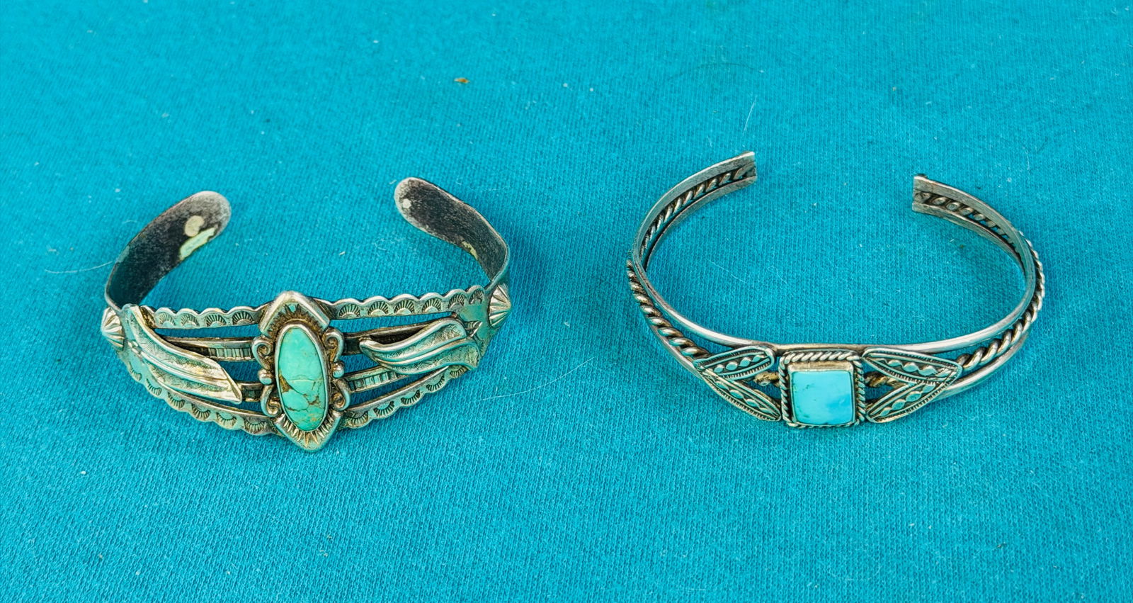 lot 2 Native American Bracelets. NOTE: Schillaci & Shultis will offer OUR in-house shipping services (1 of 4)