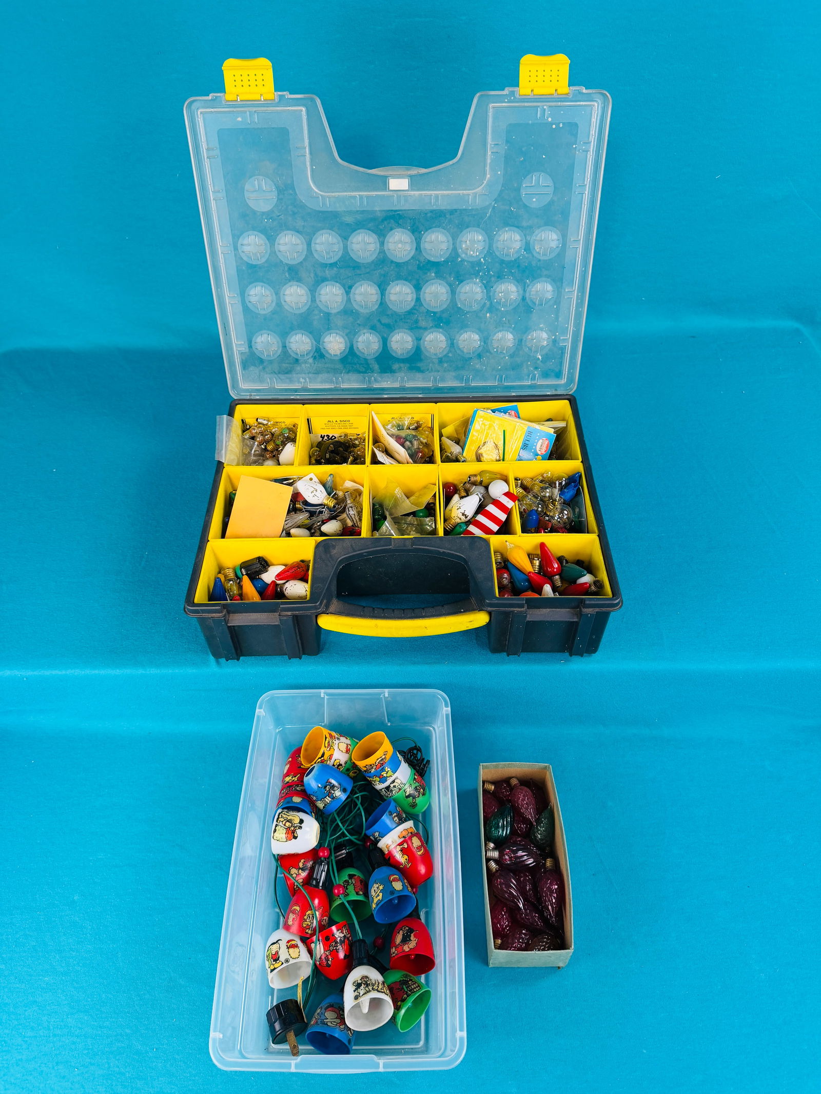 Large Lot Vintage Christmas Tree Bulbs Etc (1 of 6)