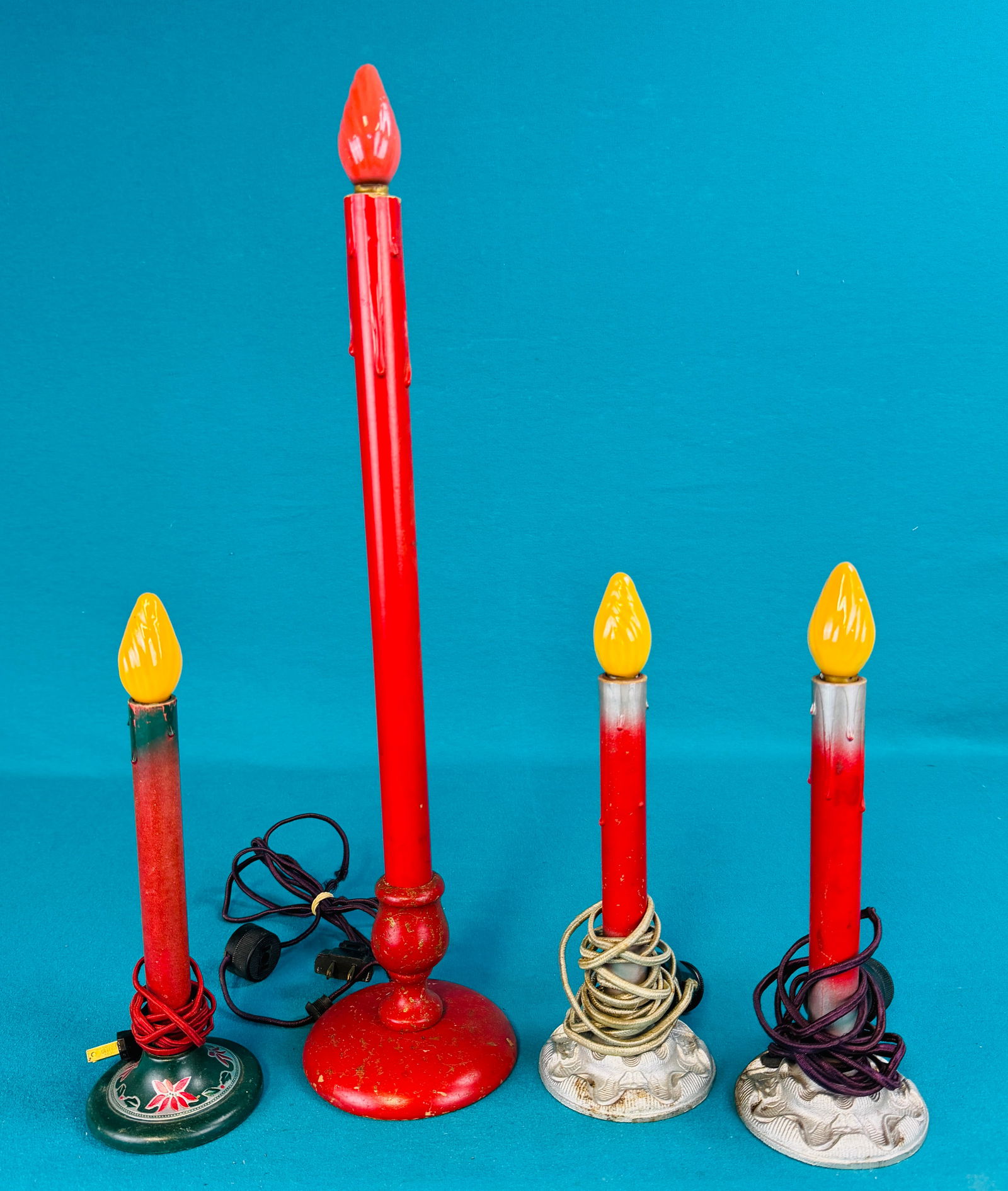 Lot 4 Vintage Christmas Electric Window Candles (1 of 2)