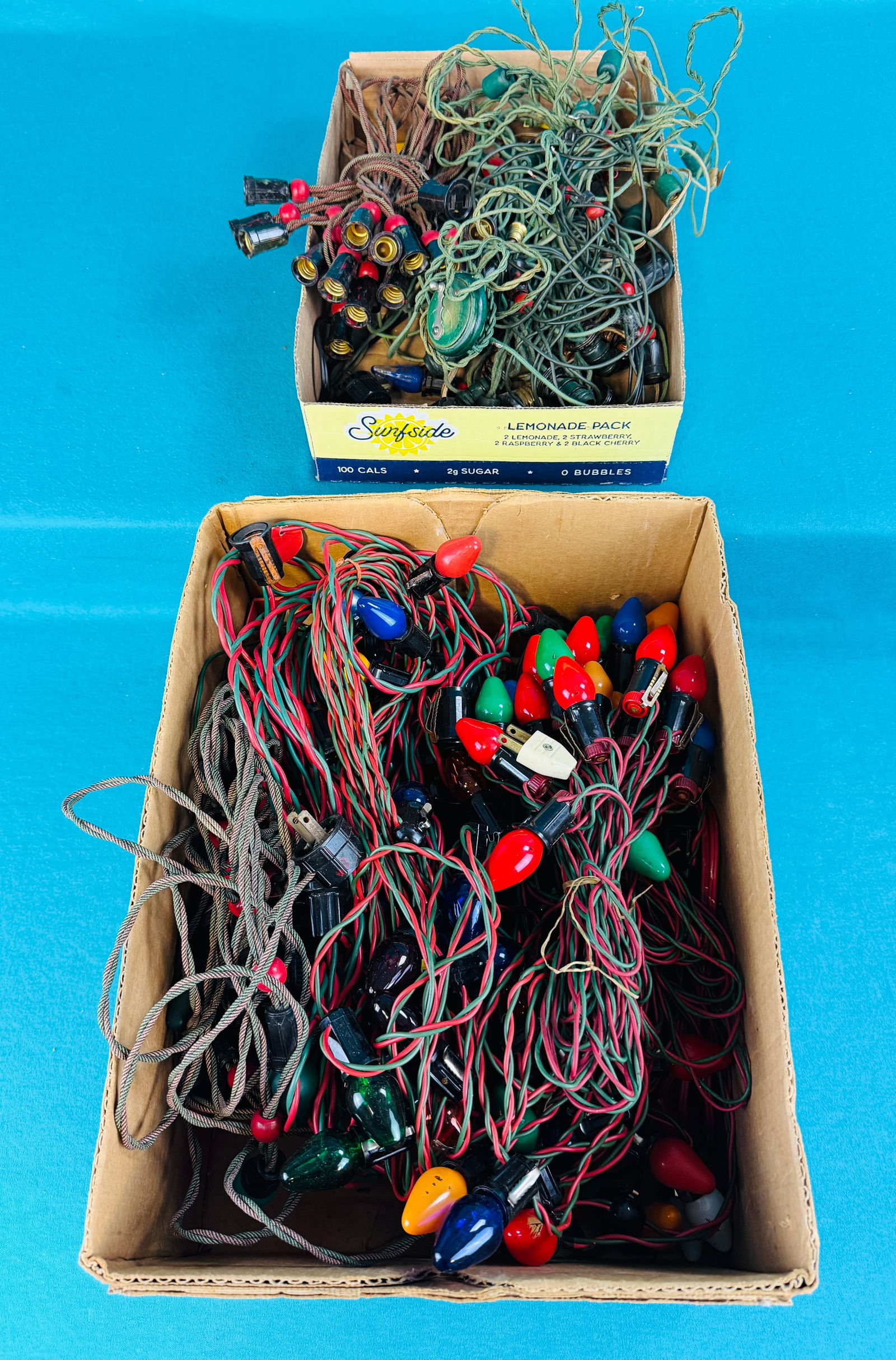 Lot Vintage Christmas Light Strings & Bulbs (1 of 2)