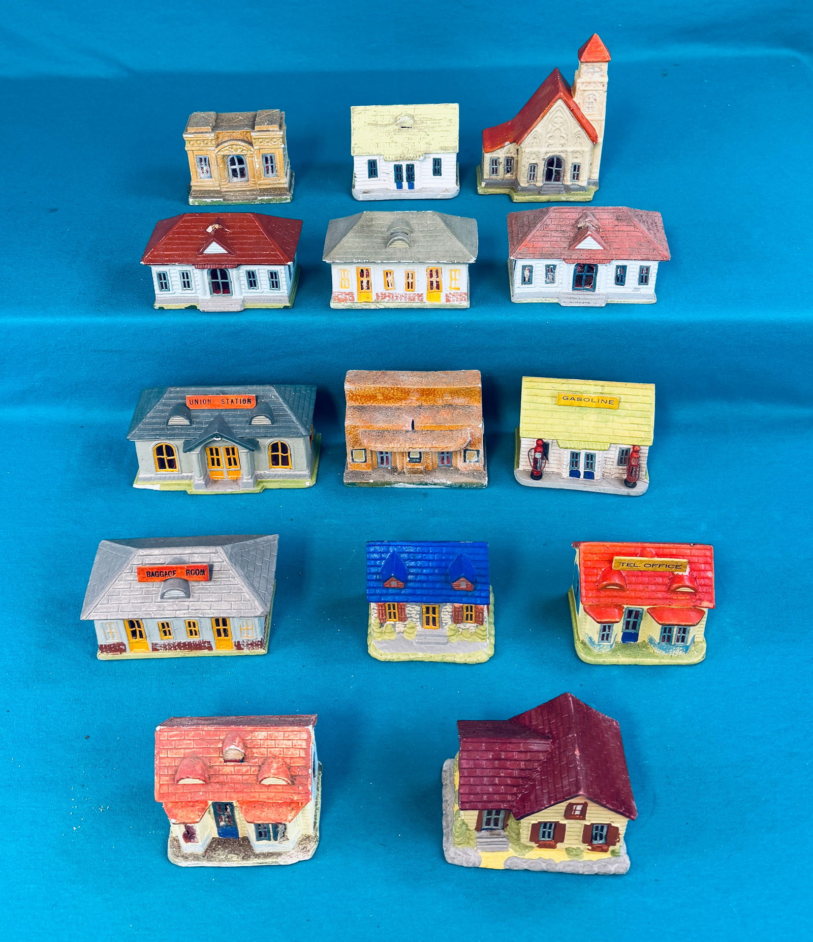 14 Vintage Composition Train Layout Buildings (1 of 3)